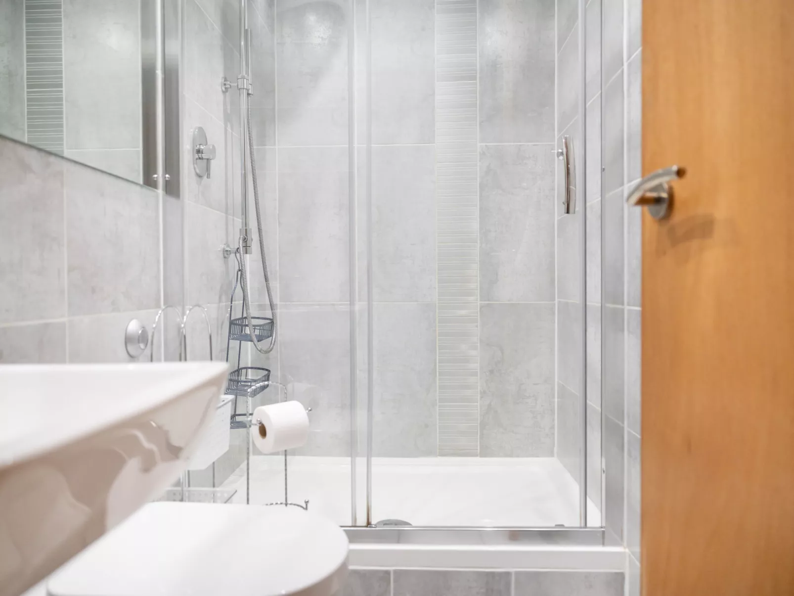 The Penthouse at 611 Westgate-Binnen