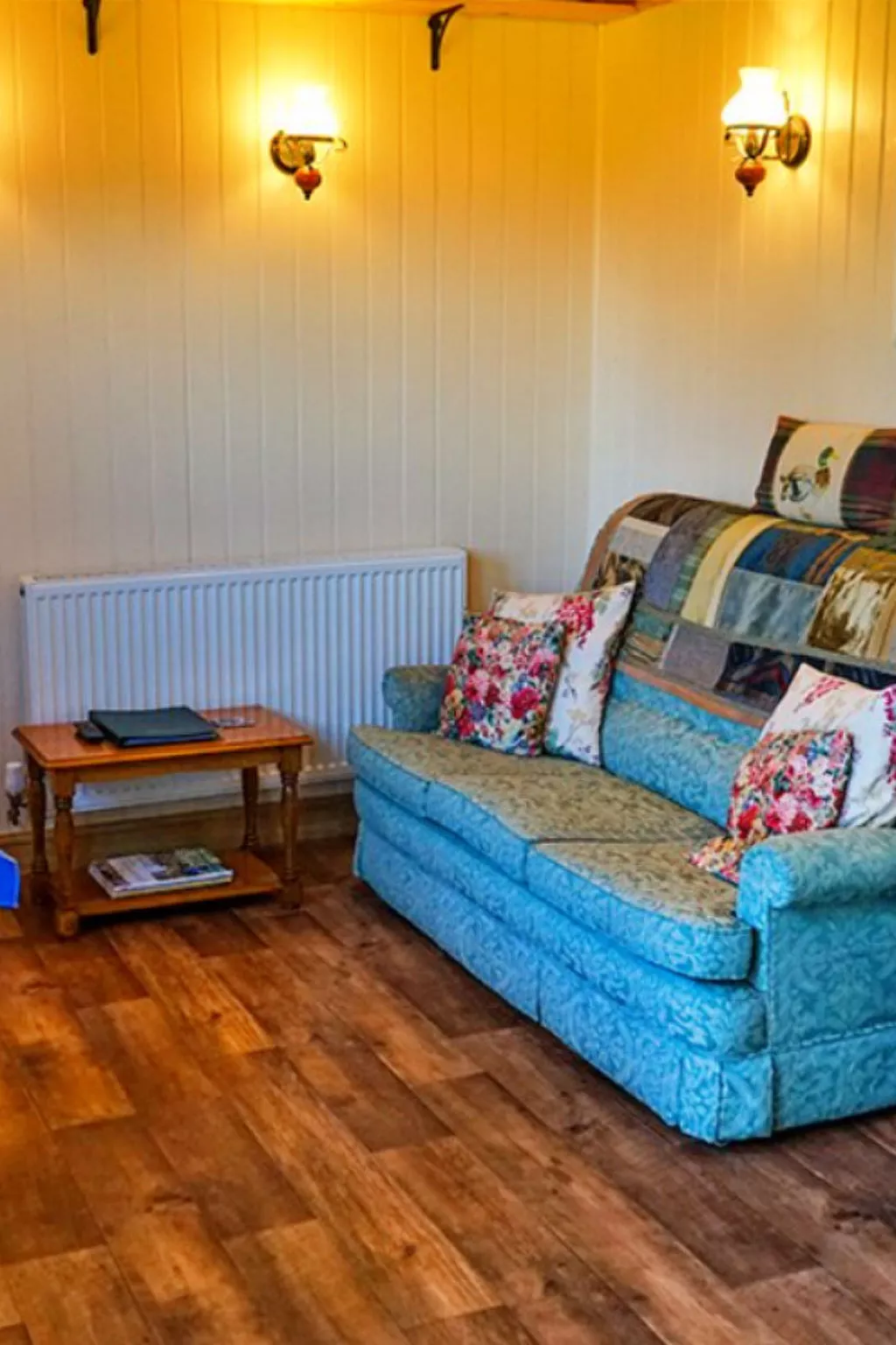 Shepherd's Lodge at Morrells Wood-Binnen