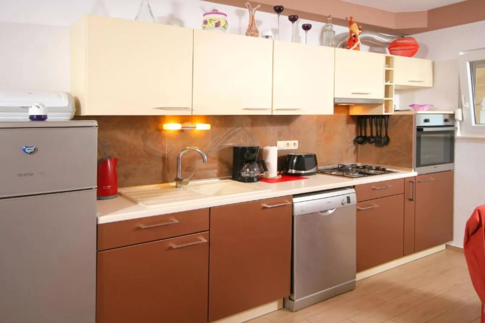 Apartment Libe with Sea View Trogir - Two Bedroom Apartment with Balcony-Keuken