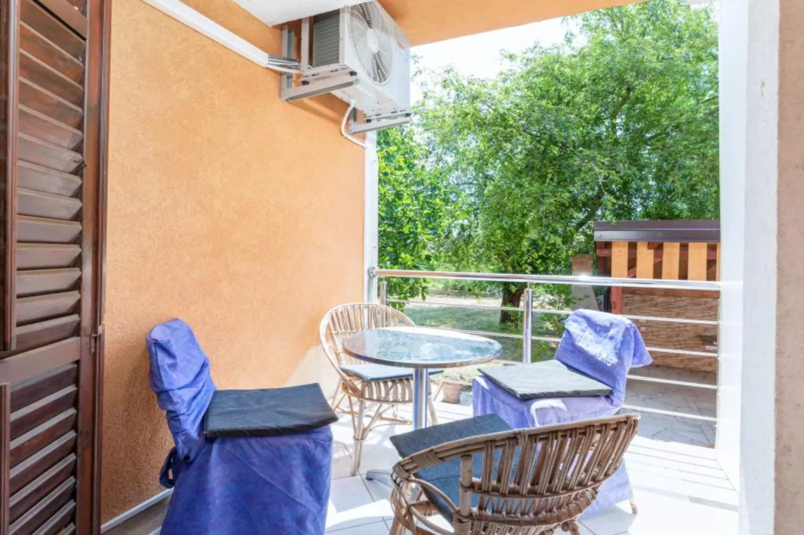 Apartments Manda - Double Room With Terrace (A6)-Terrasbalkon