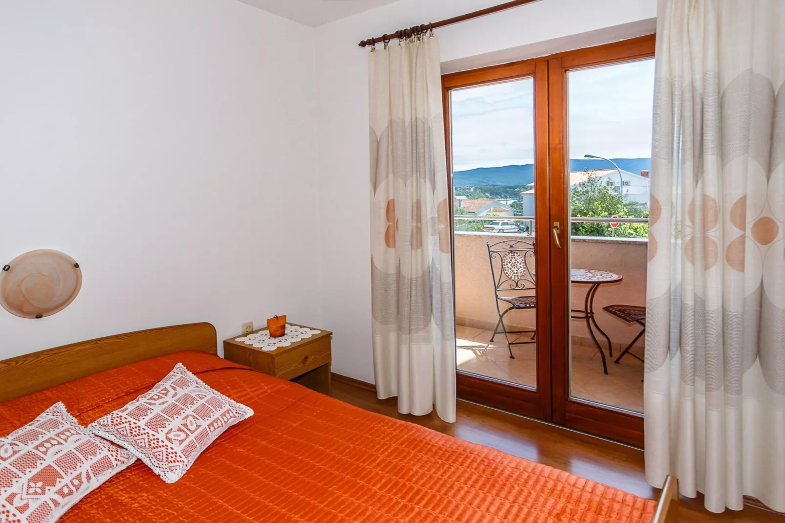 Comfortable and Sunny Krk Apartment - One Bedroom Apartment with Terrace