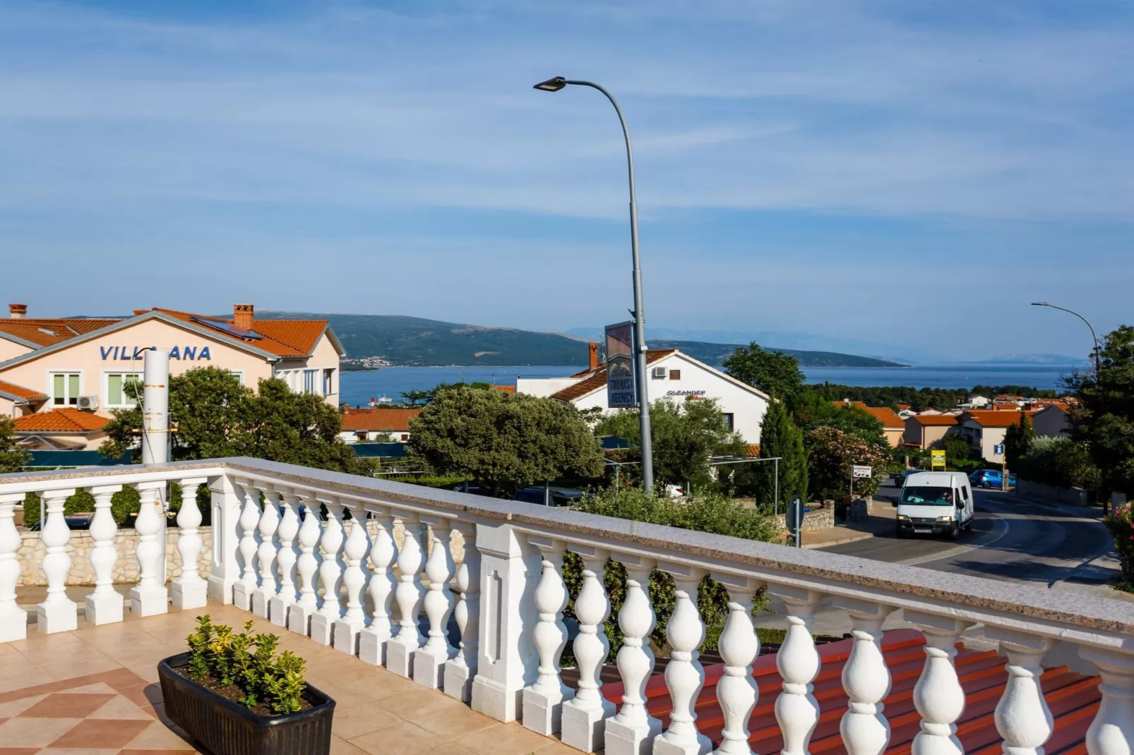 Sunny and Sleek Krk Rooms with Balcony - Classic Double Room with Balcony (owner Zelena)