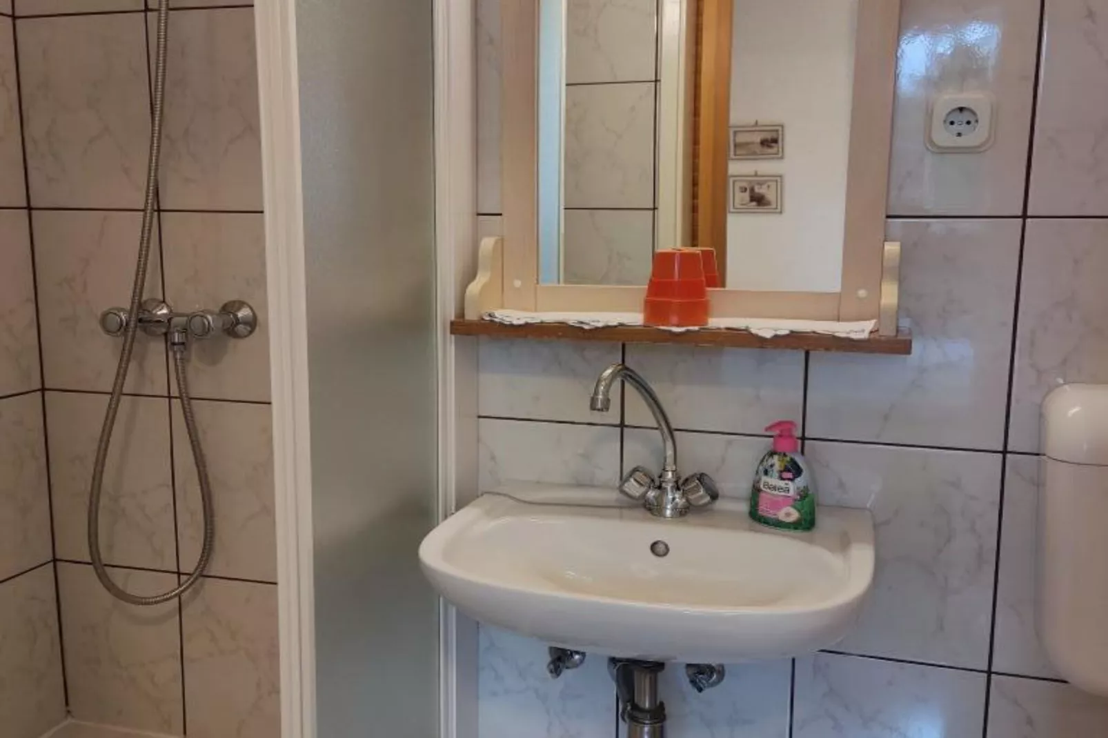 Apartment & Rooms Villa Oliva - Room 4-Badkamer