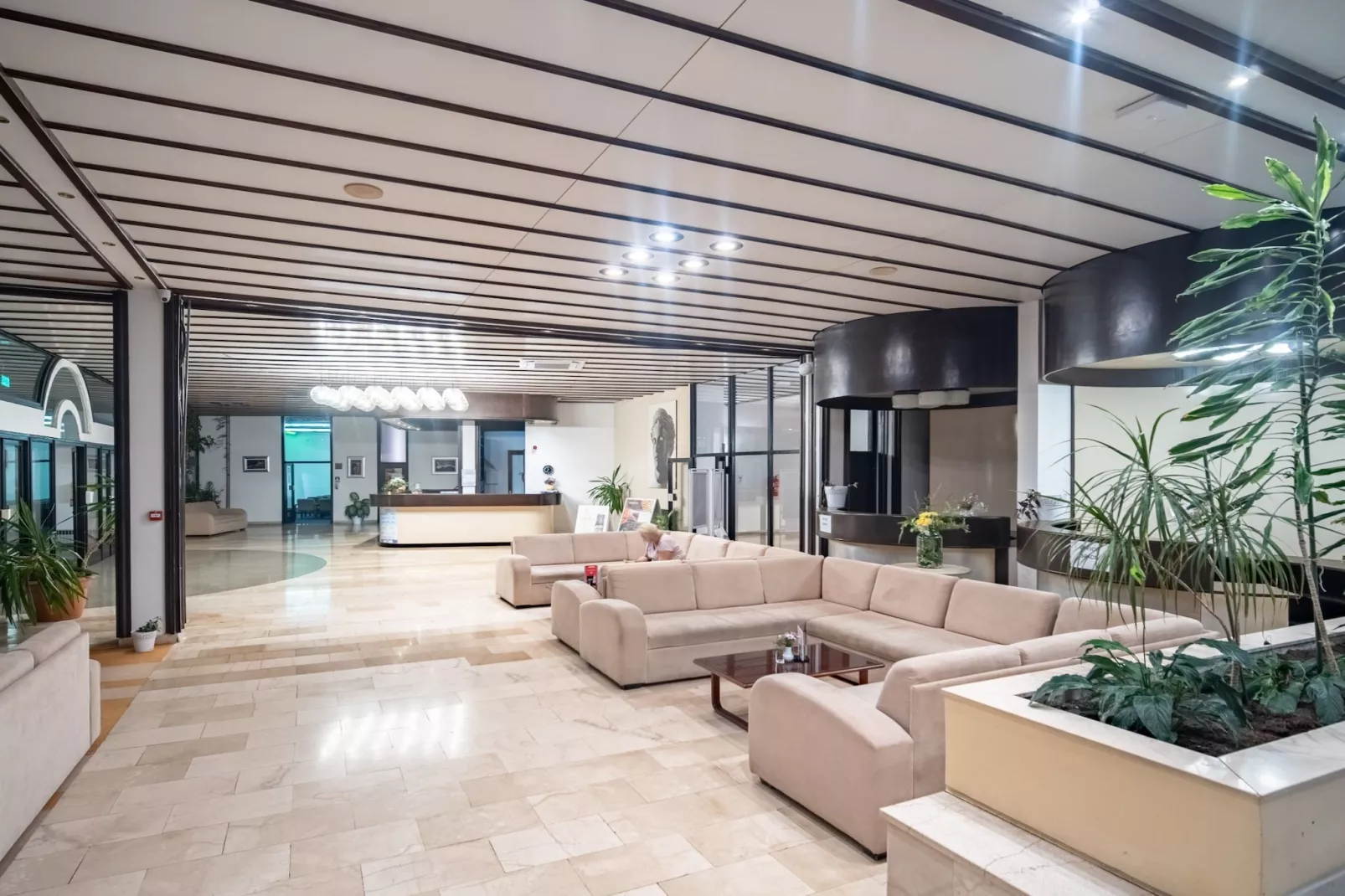 Hotel Issa - Double Room Sea View 4-Woonkamer