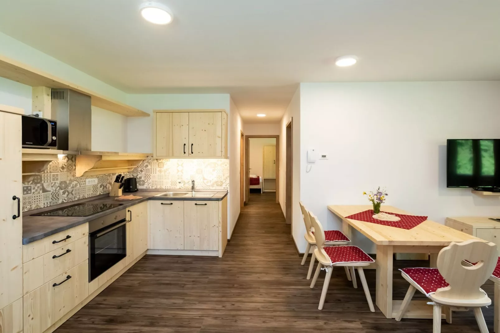 The Woodland Nook Apartments Bohinj - Classic Two Bedroom Apartment with Balcony (owner C)-Keuken