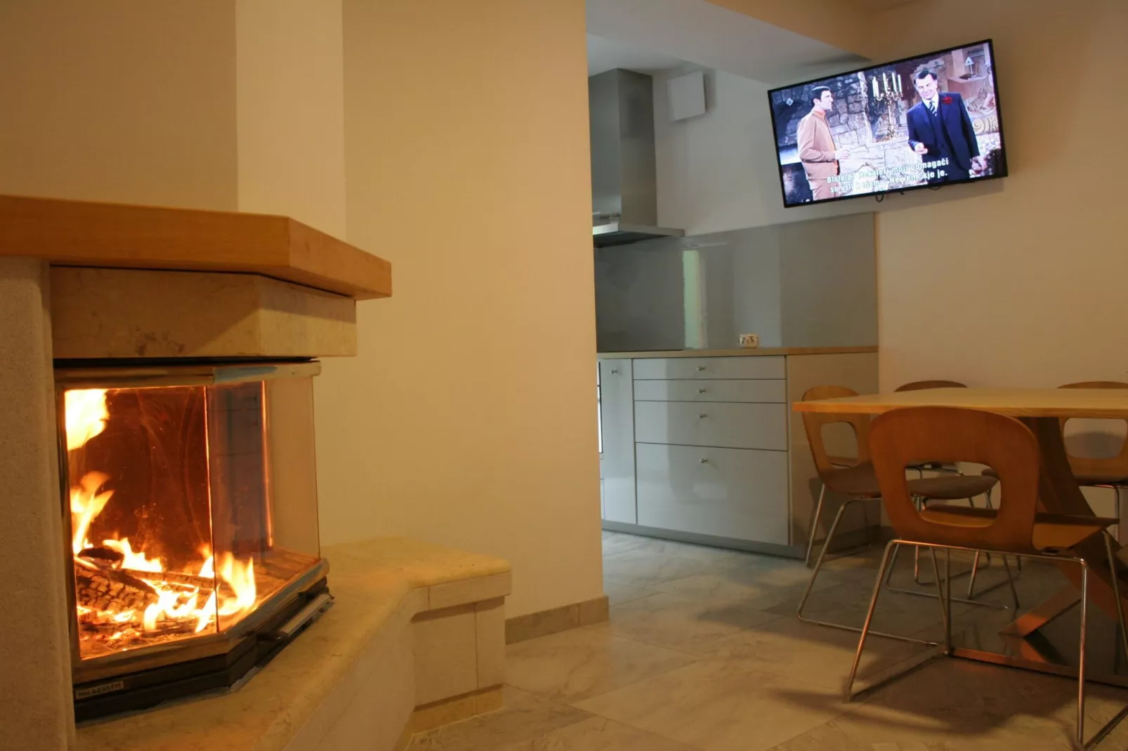 Riverside Rustic Ridge Apartments with Balcony - Three Bedroom Apartment with Balcony-Faciliteiten