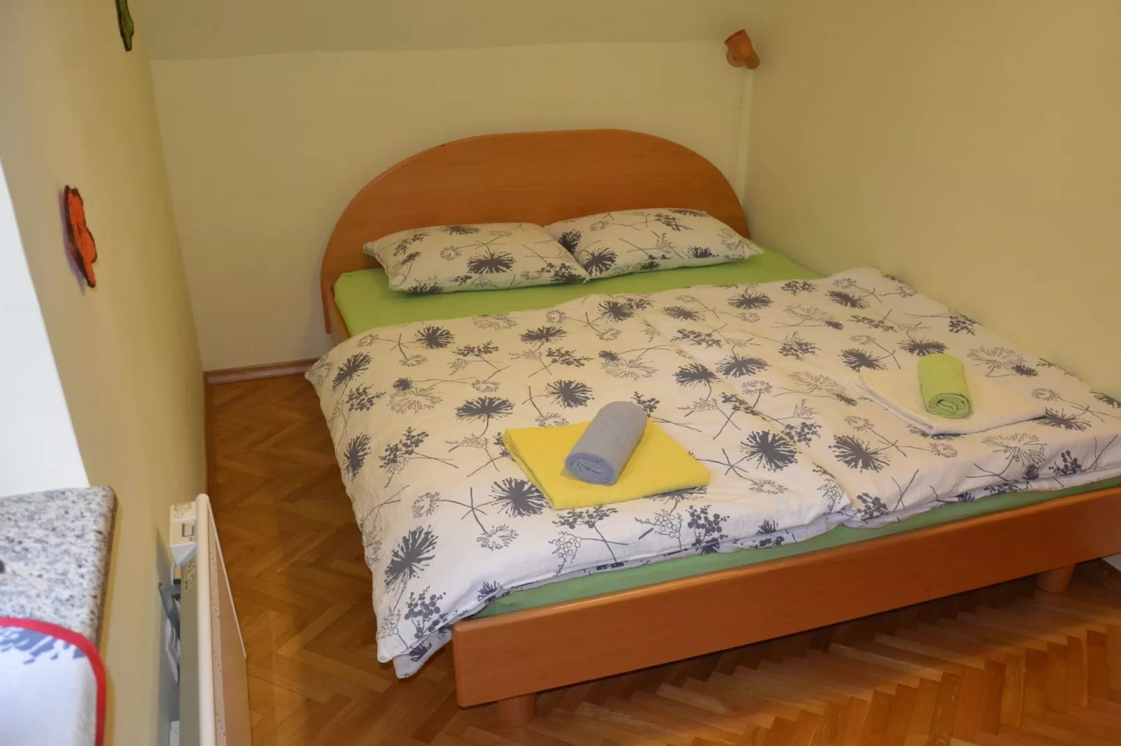 Kranjska Gora Comfortable Apartment with Balcony and Mountain View - Two Bedroom Apartment with Balcony-Slaapkamer
