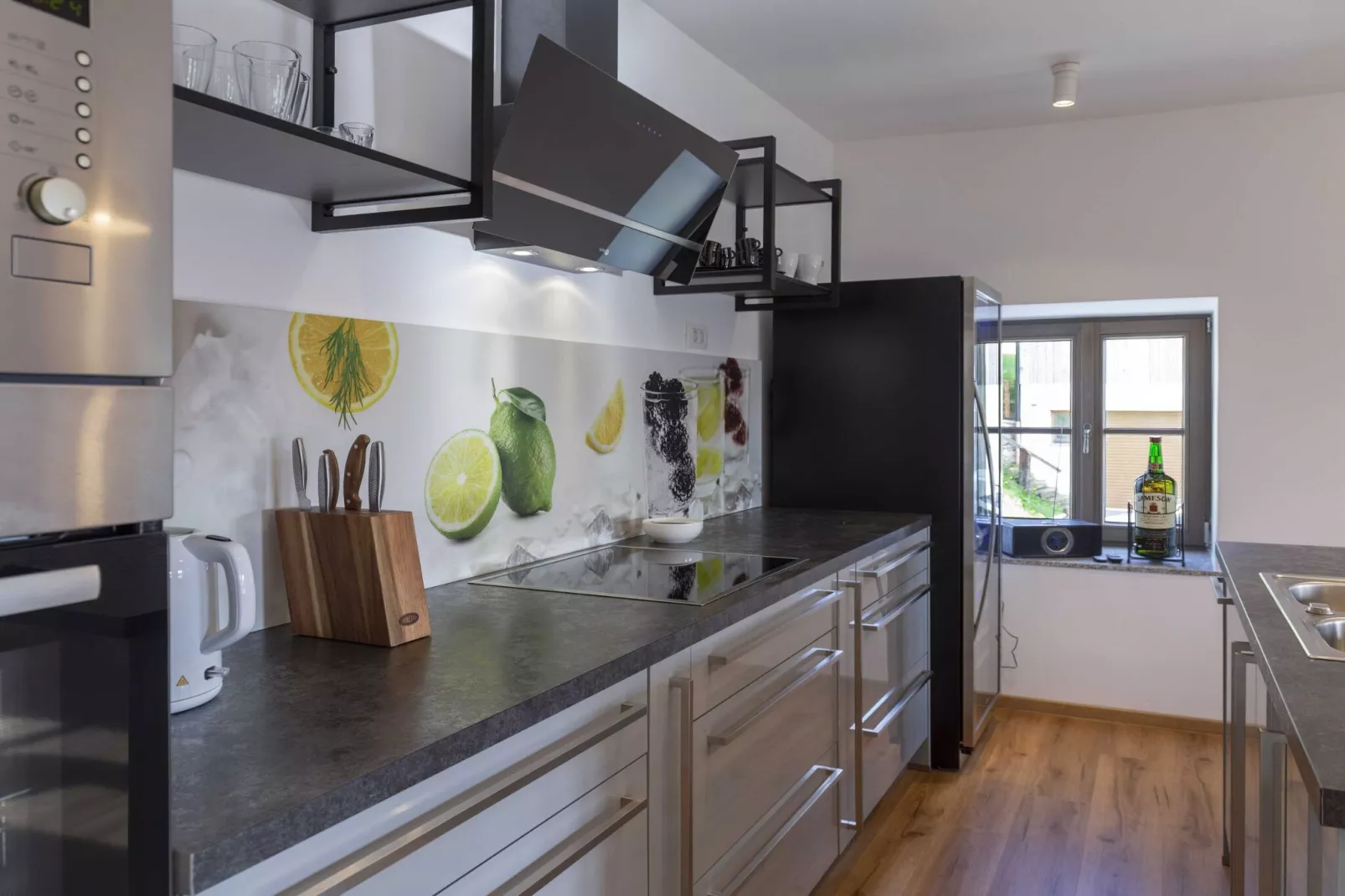 Mountain View Villa with Sauna and Hot-Tub - Three Bedroom Villa with Sauna and Hot-Tub-Keuken