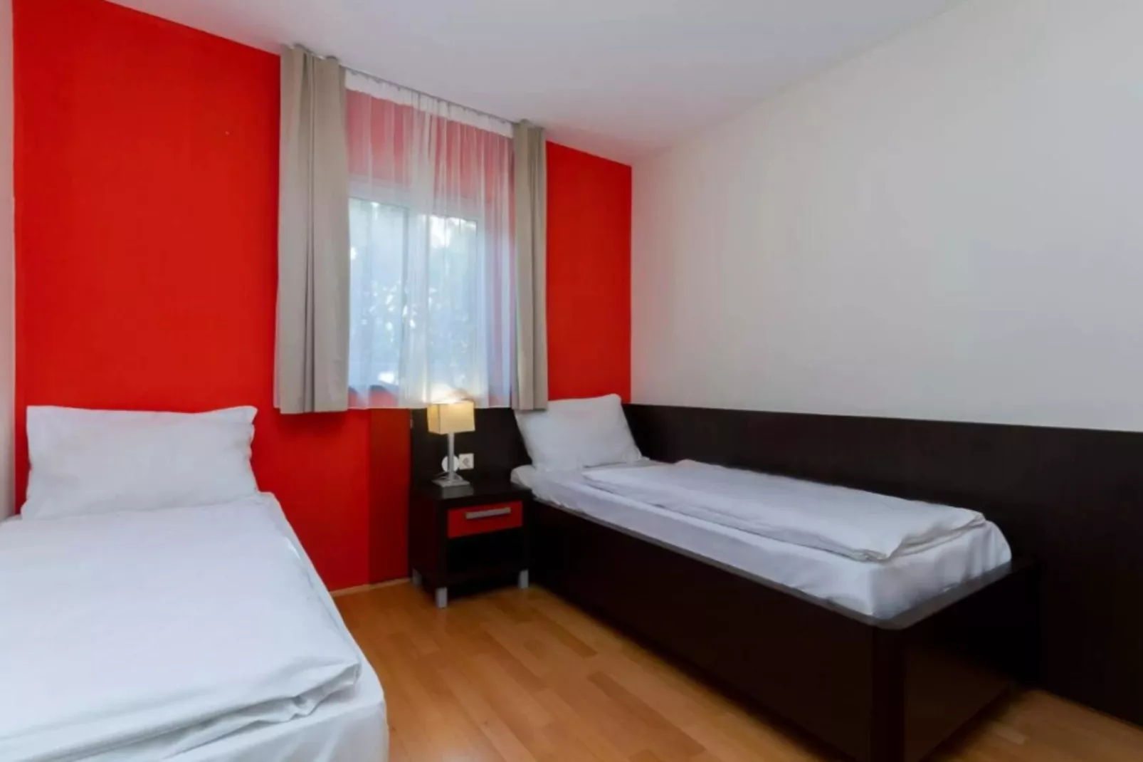 Marina Portorož Family Friendly Apartment 3 - Two Bedroom Apartment-Slaapkamer