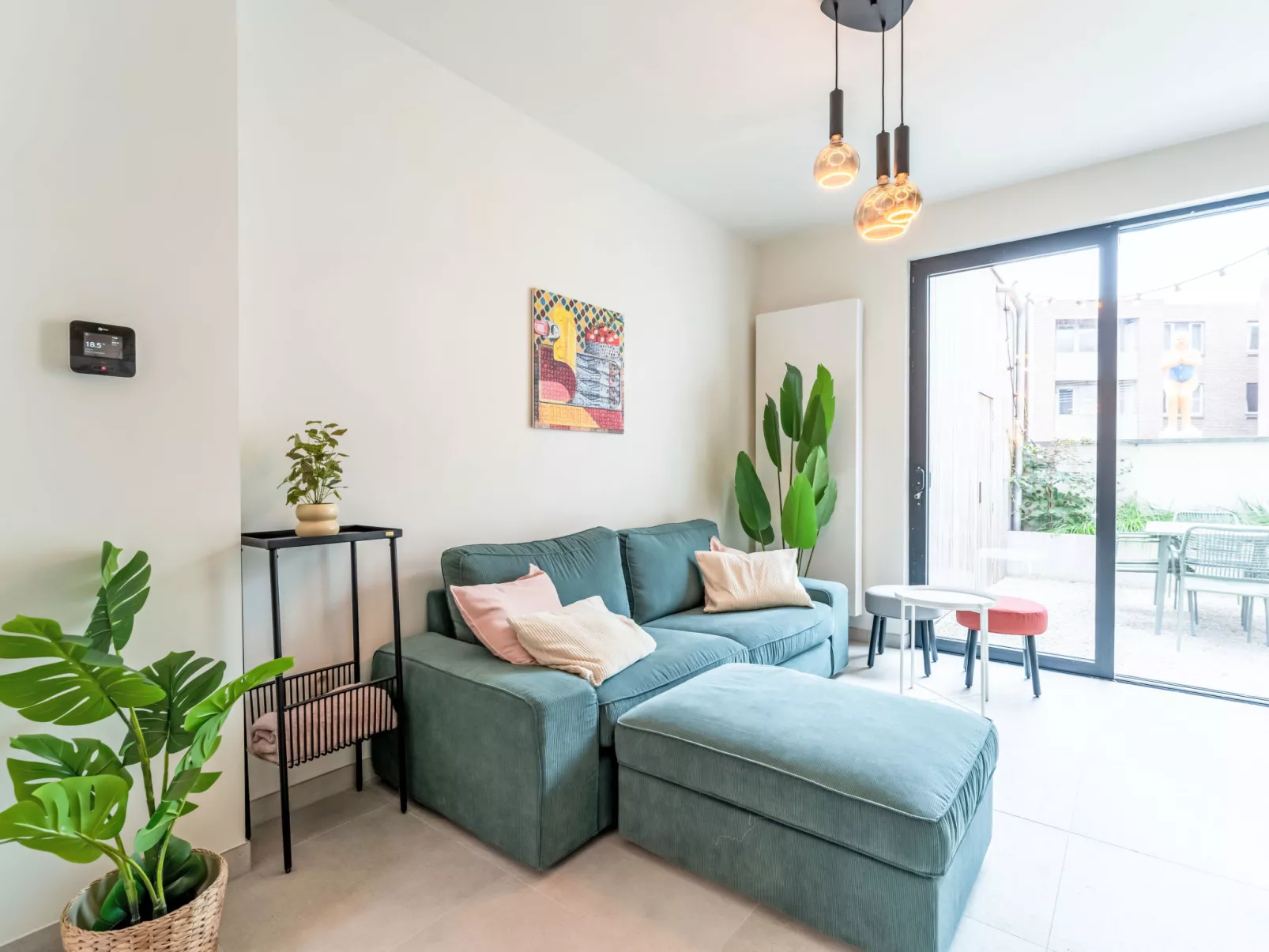 Lili's with terrace-Binnen