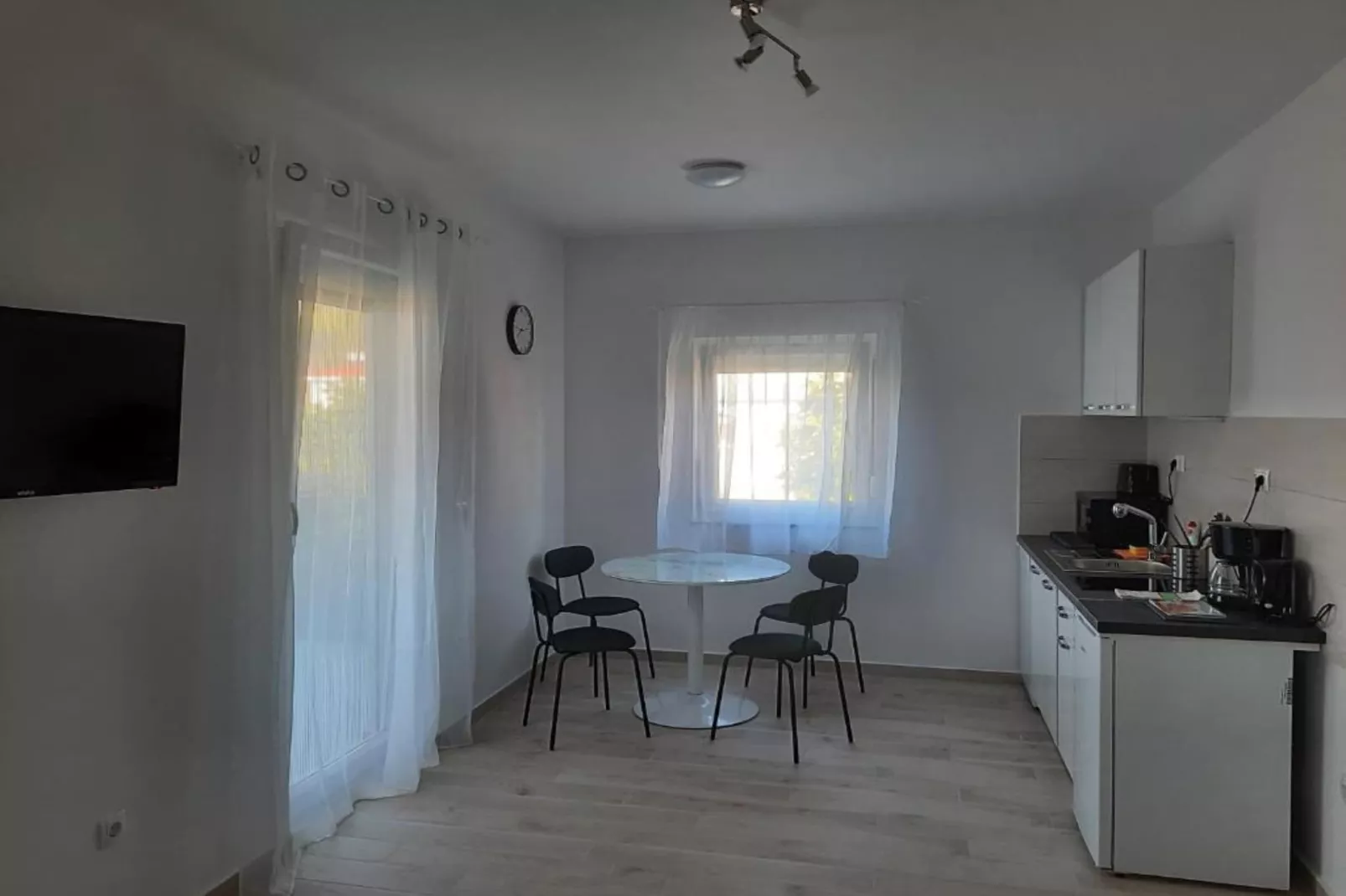 One Bedroom Apartment-Eetkamer