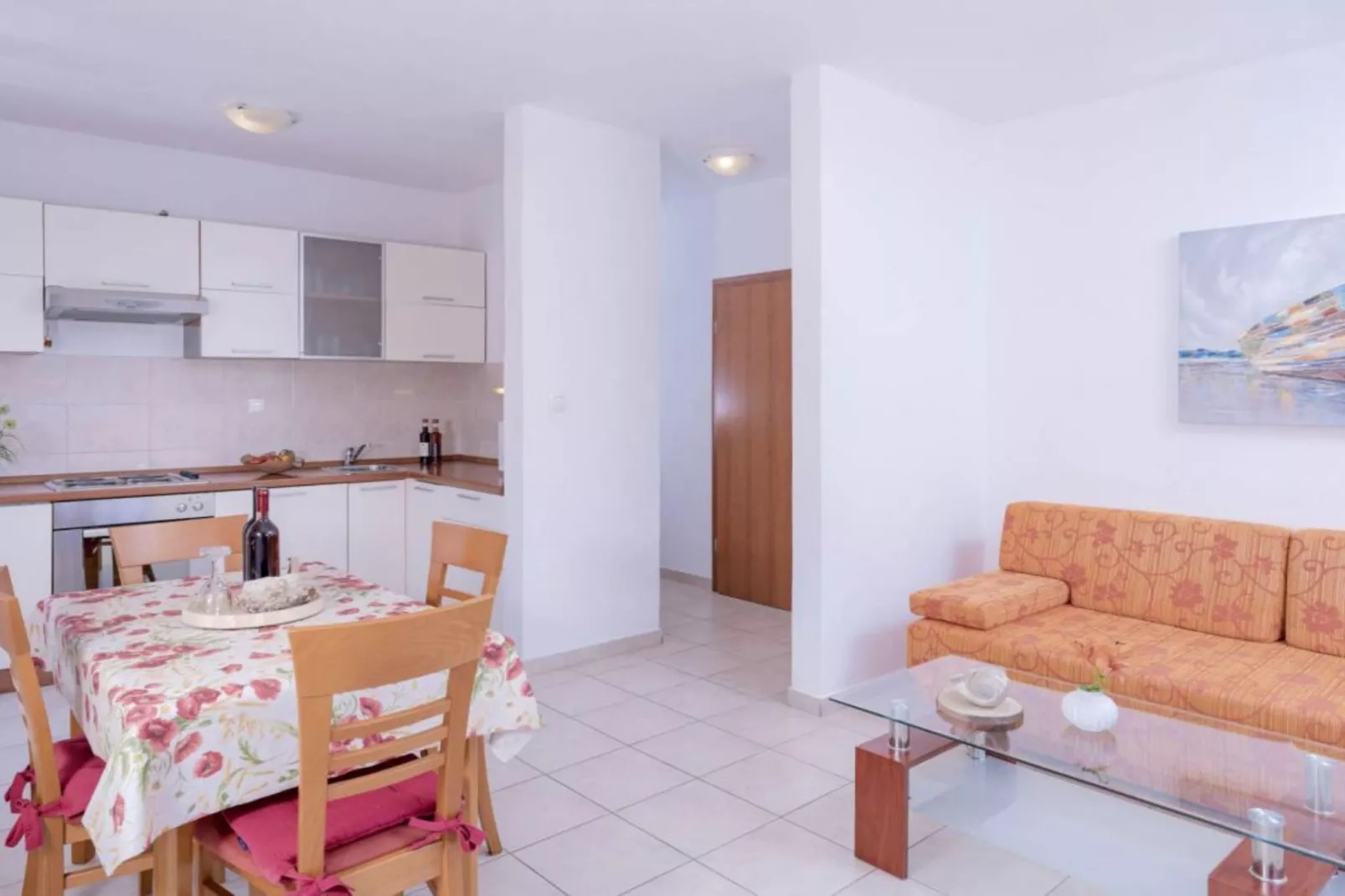 One Bedroom Luxury Apartment with Balcony and Sea View  1-Keuken