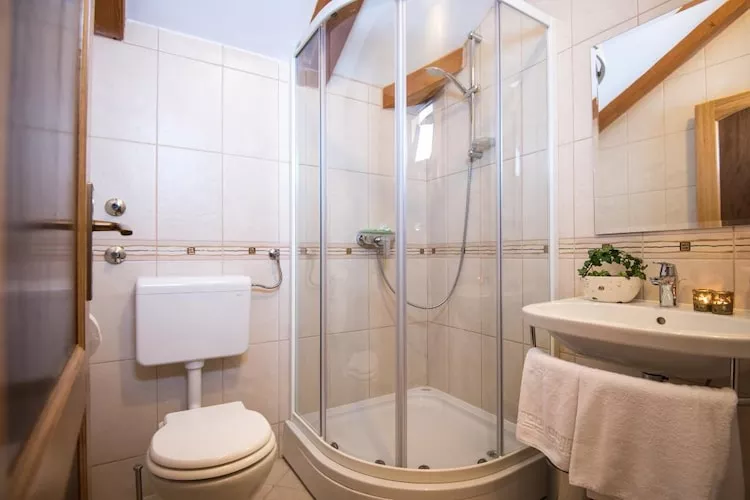 Apartments Zavala- Apartment 1-Badkamer