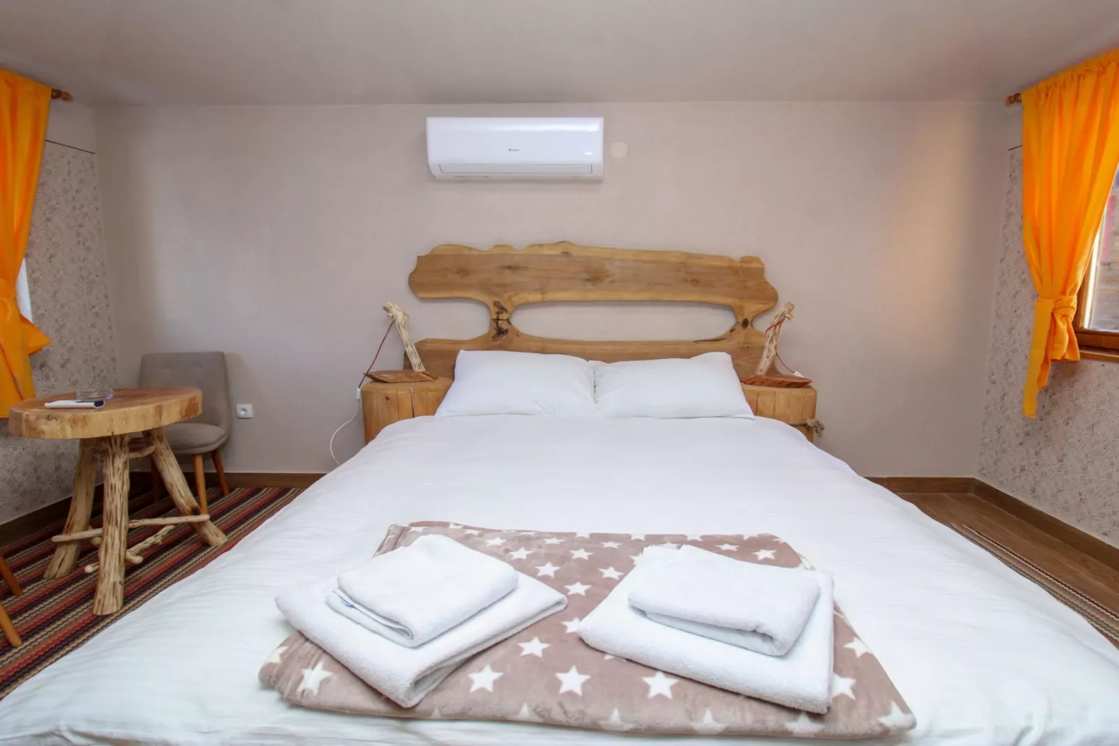 Ethno Village Dolina Mira - One Bedroom Holiday Home (Drina)-Slaapkamer