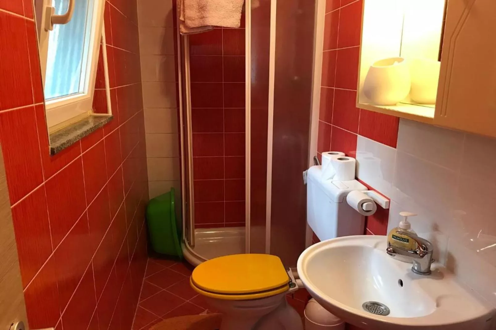 Charming Apartments Kestenovi Dvori - Studio Apartment (A6)-Badkamer