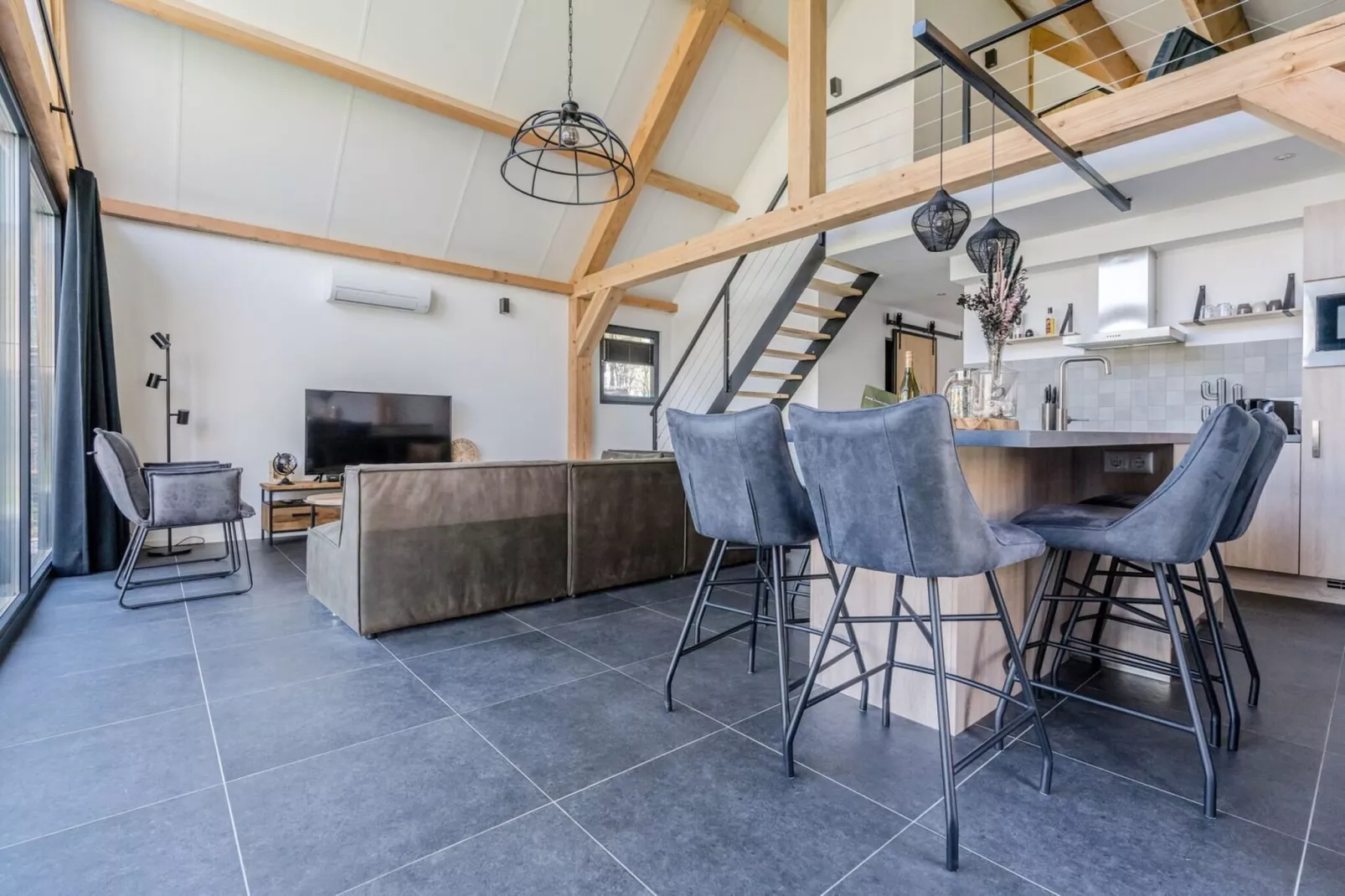 Farm Lodge 670-Woonkamer