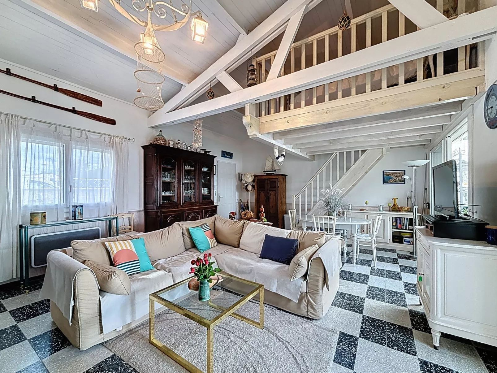 Les cabanes de Pérols-Binnen