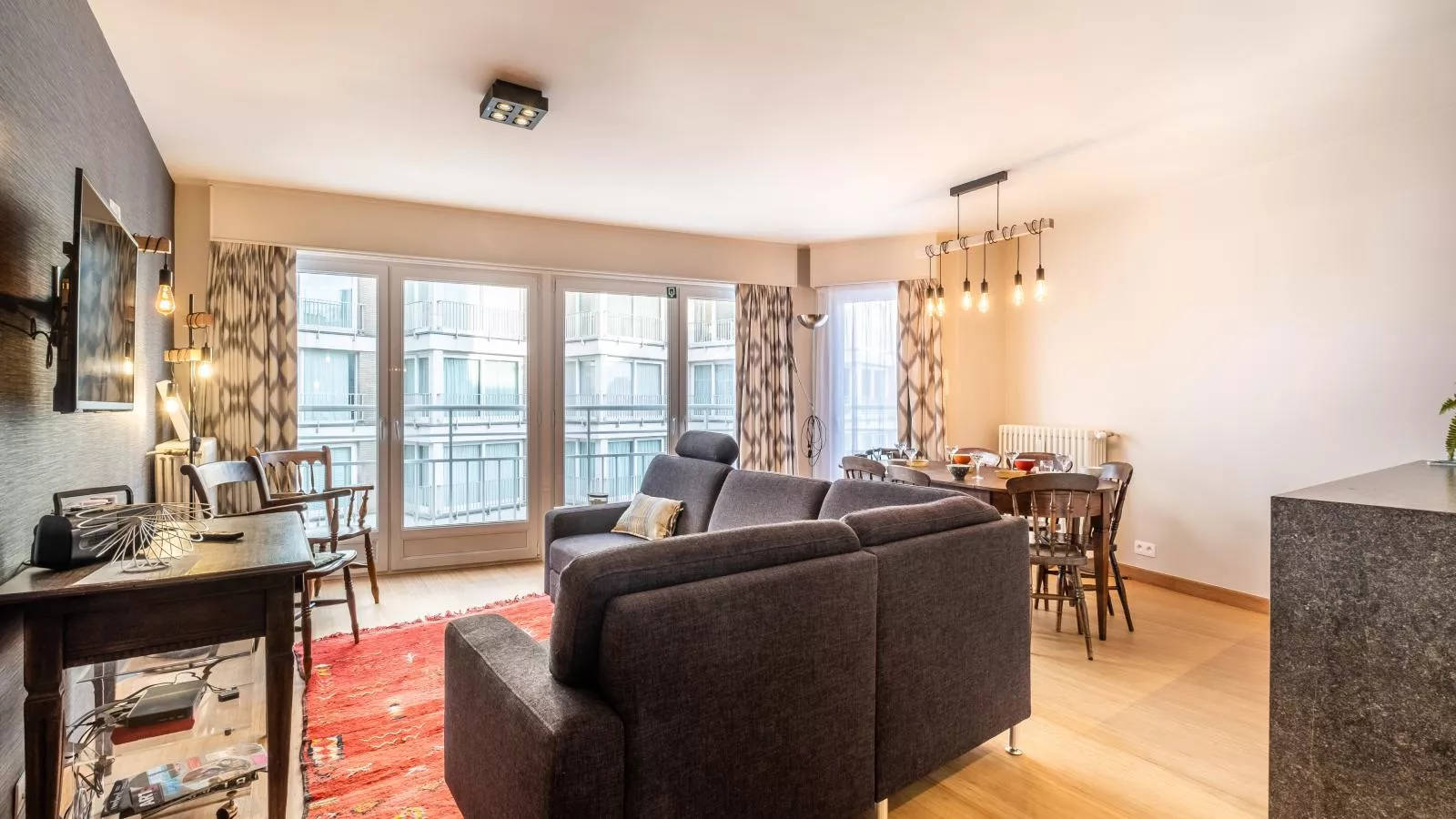 Neva troisième-Woonkamer