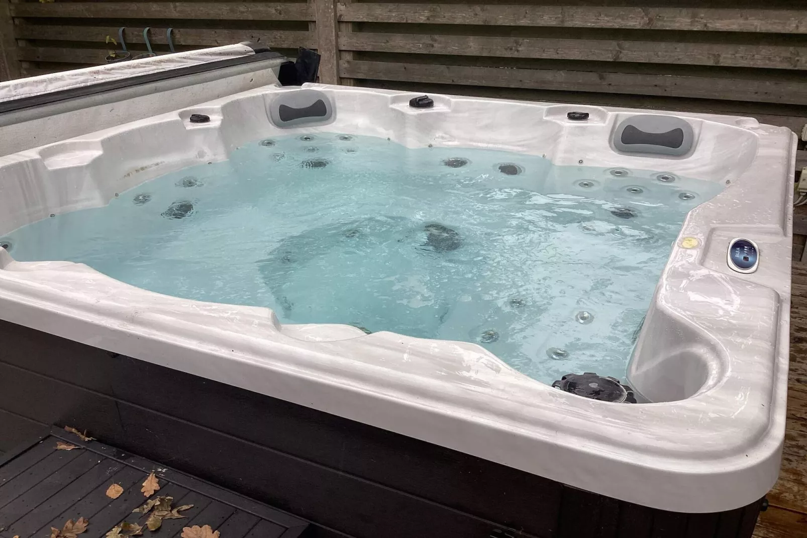 Kusthut met hottub-Spa