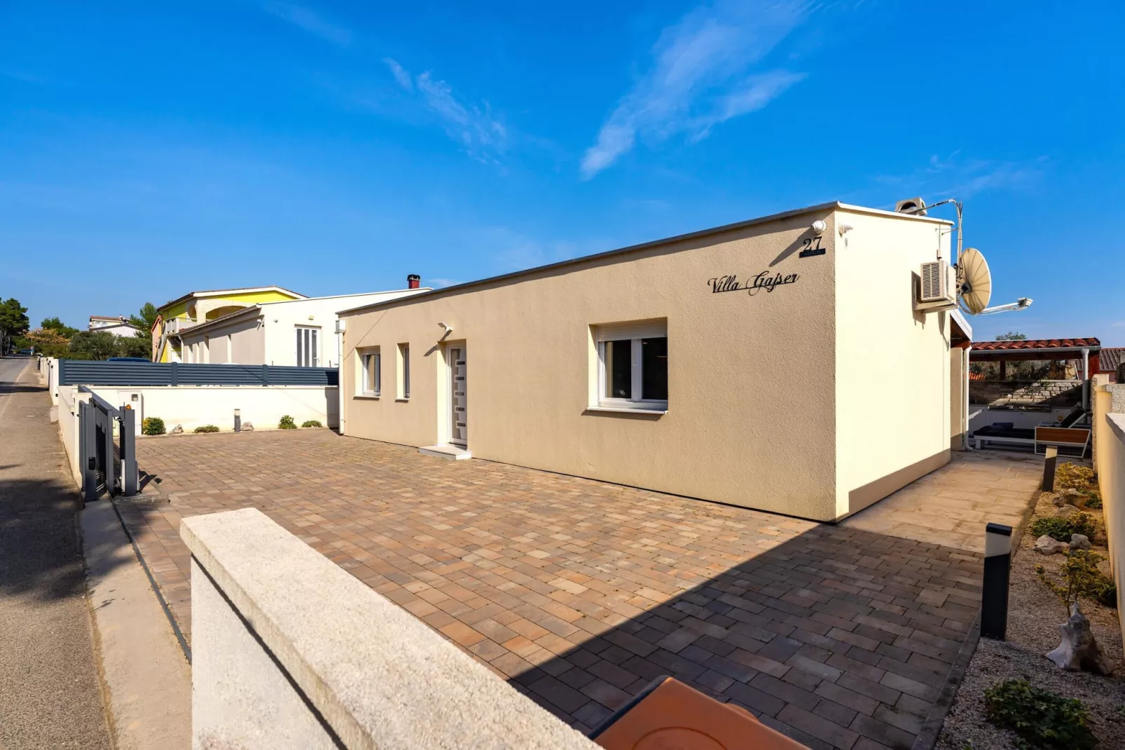 Villa Gajser-Buitenkant zomer