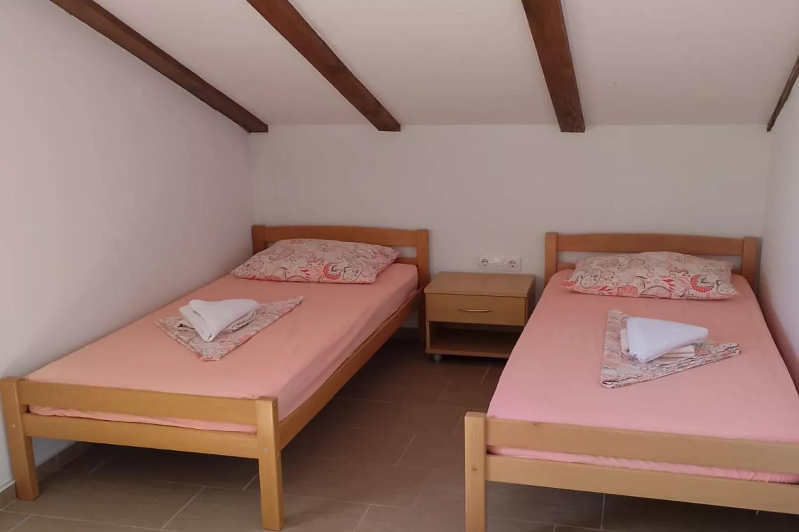 Apartments Marta - Two Bedroom Apartment With Terrace-Slaapkamer