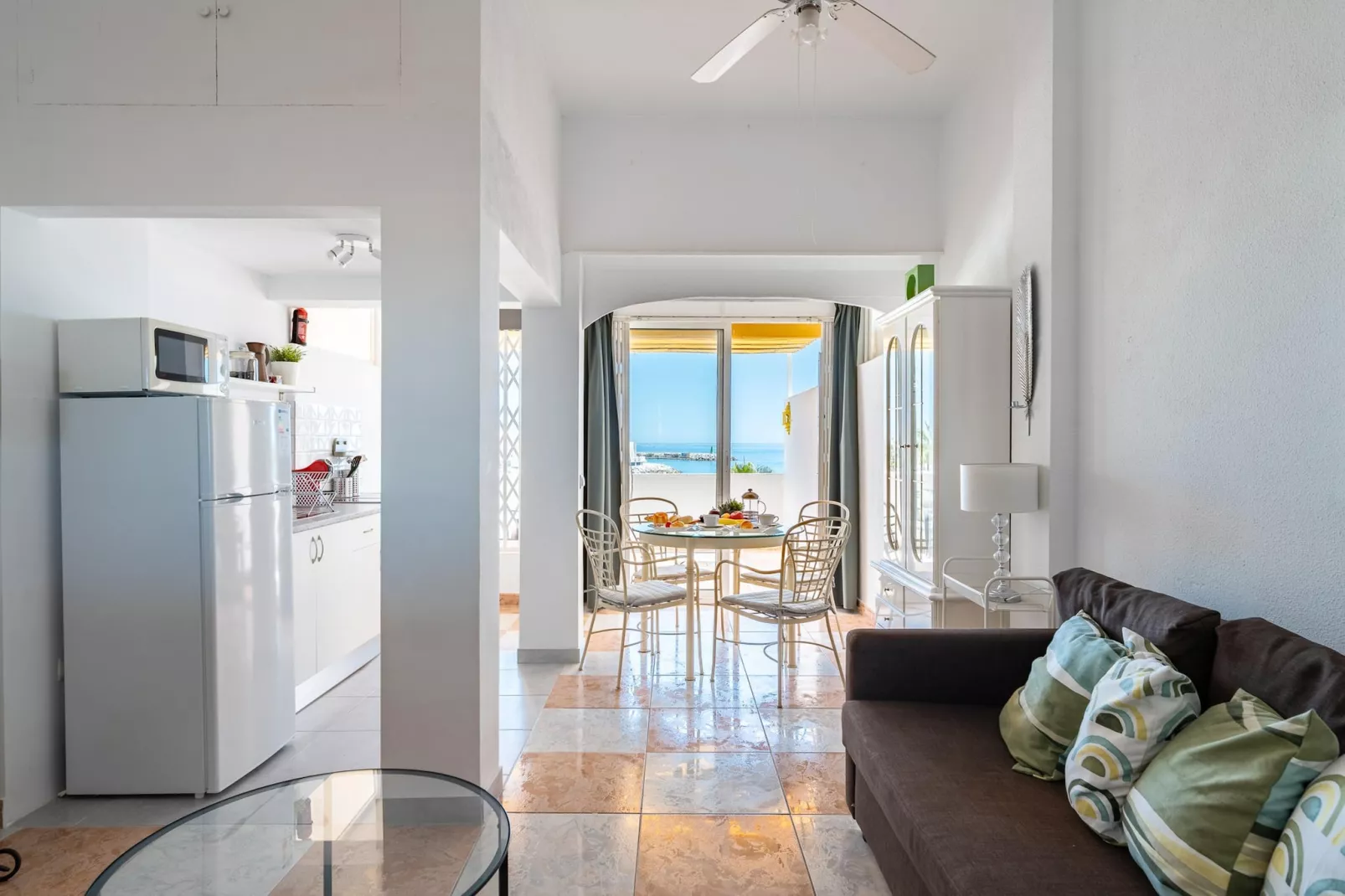 CT 388 - Faro's Carihulela Apartement - Olé Playa - Benalmadena-Woonkamer