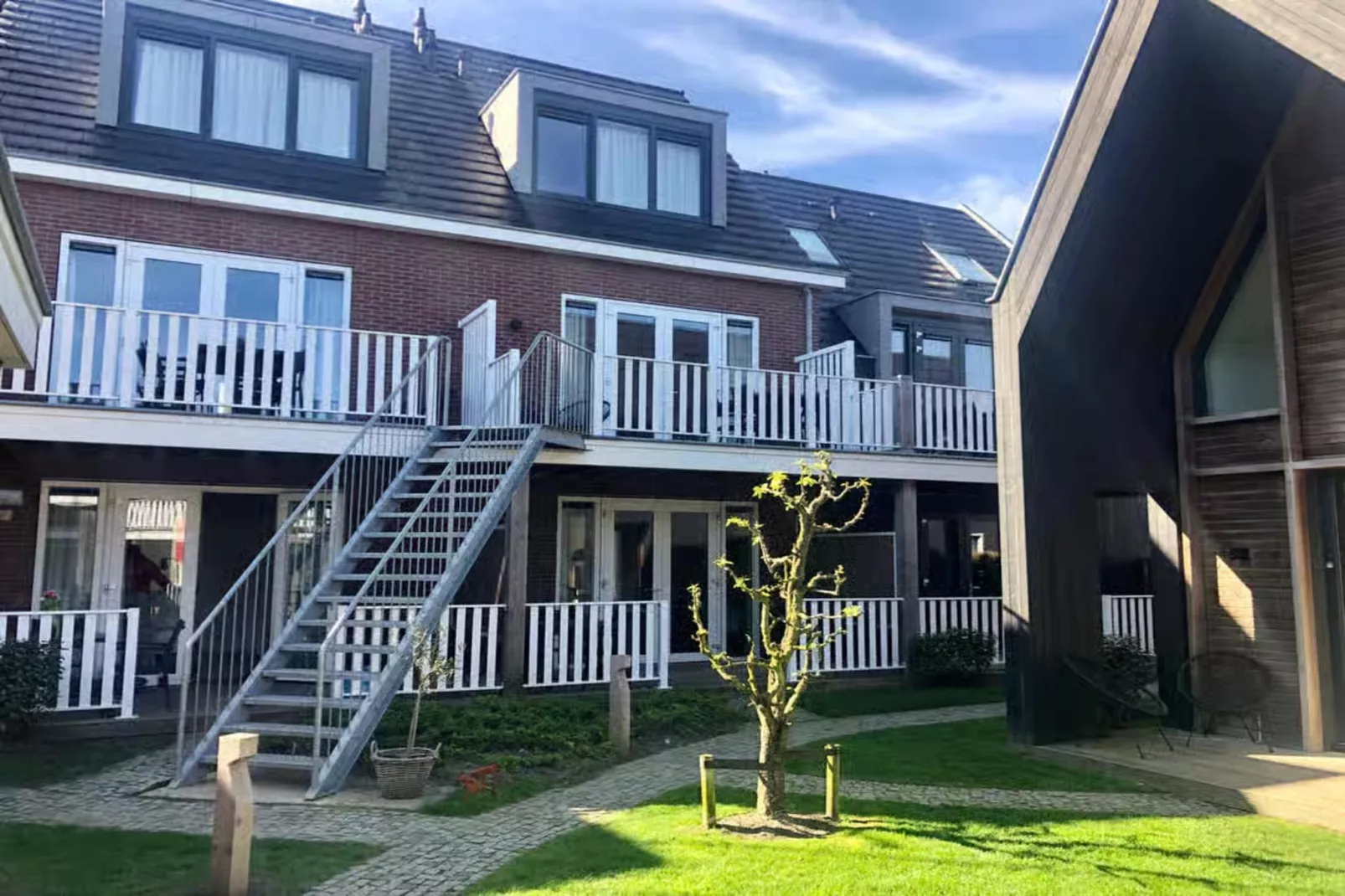 Plein 40 Lodge 17-Tuinen zomer