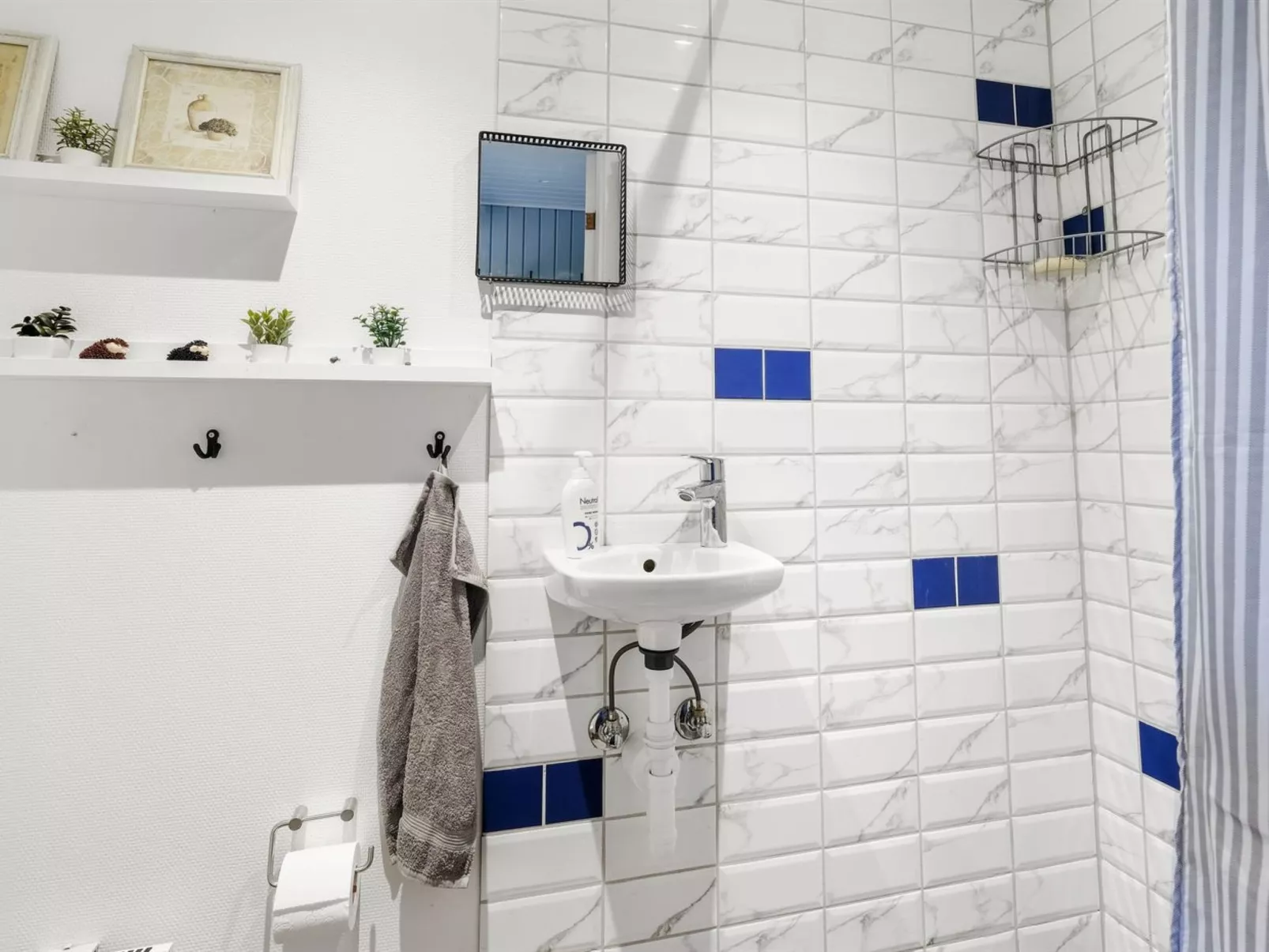 "Maike" - 3.7km from the sea-Binnen