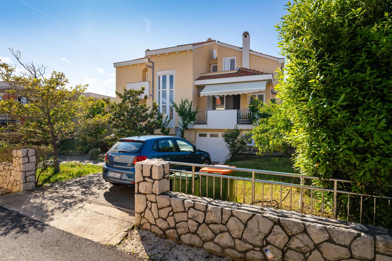 Beach house Privlaka-Buitenkant zomer