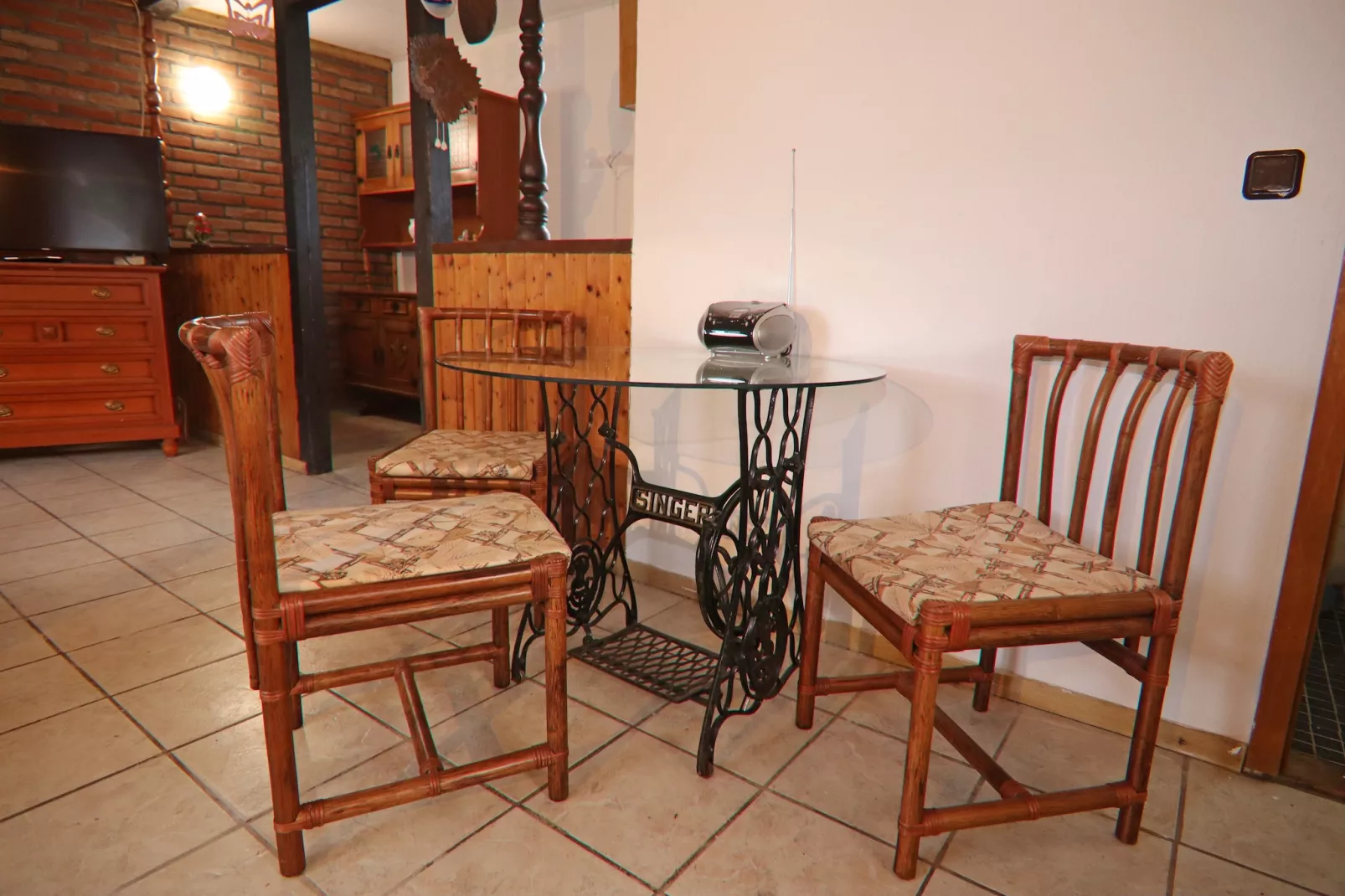 Zum Breitling-Eetkamer