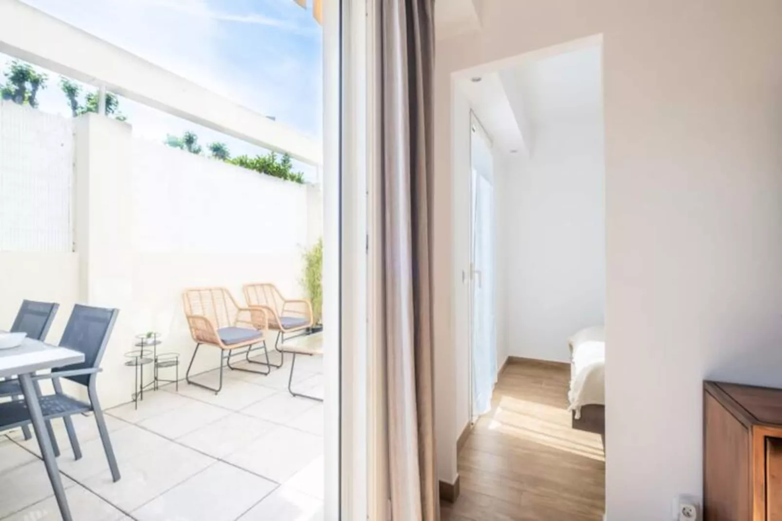 Résidence Appartement Avec Piscine Résidentiel-Niet-getagd