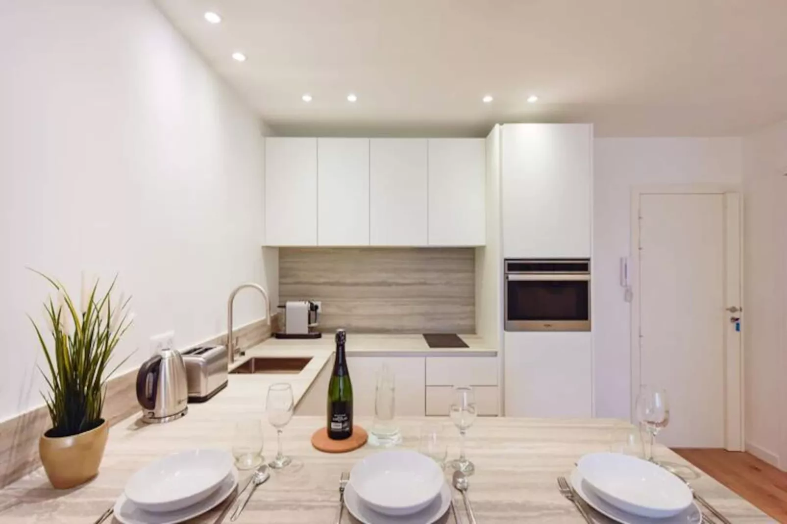 Résidence 2p De Standing &agrave; 100m Du Palais-Niet-getagd