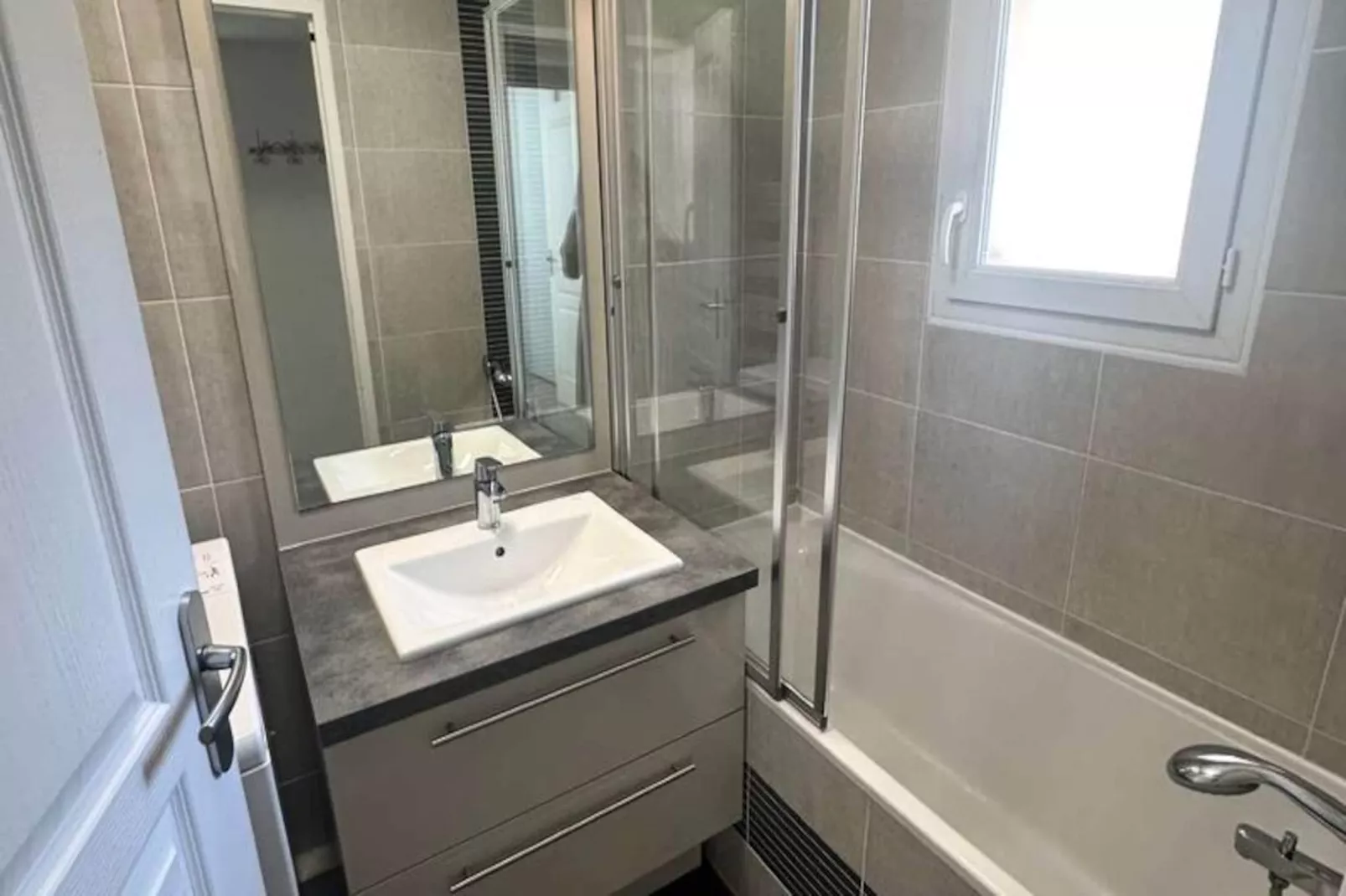 Résidence Lac-Niet-getagd