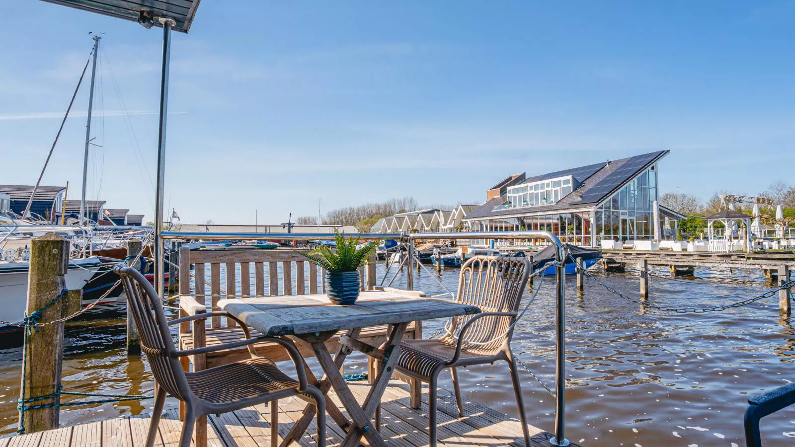 Tiny Houseboat De Woudaap - I-Terrasbalkon