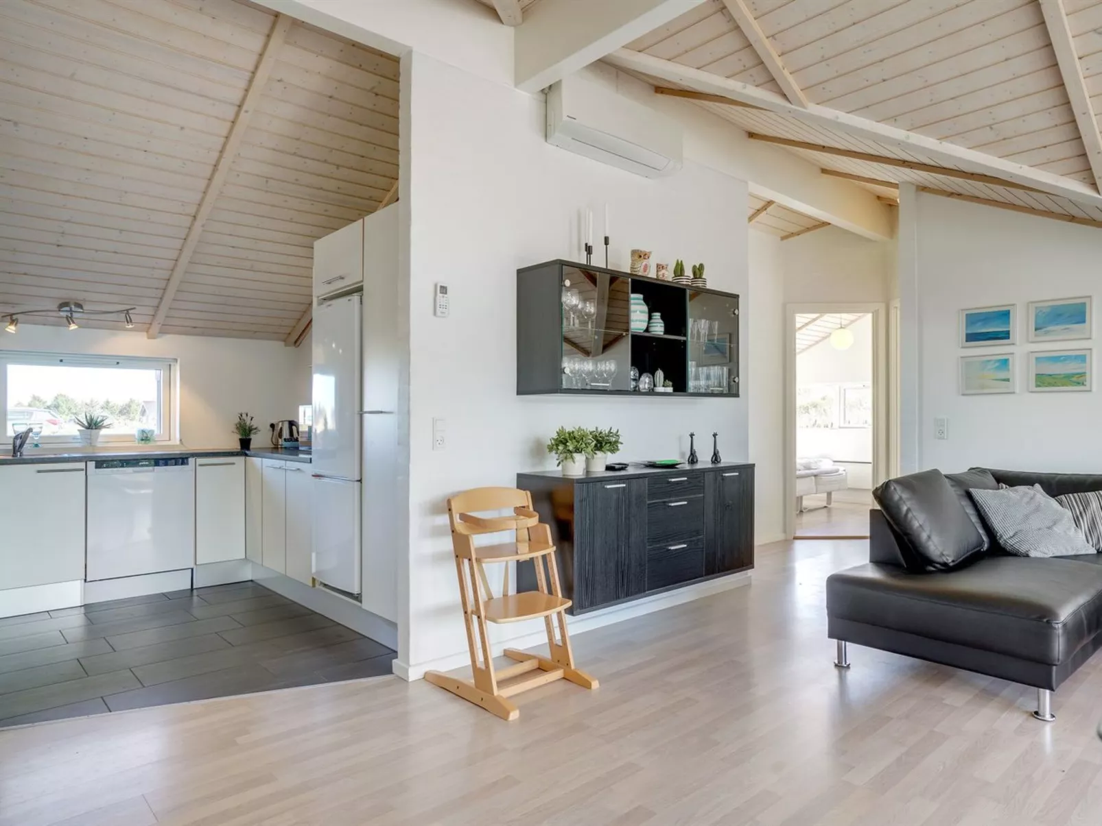 "Aria" - 1.2km from the sea-Binnen