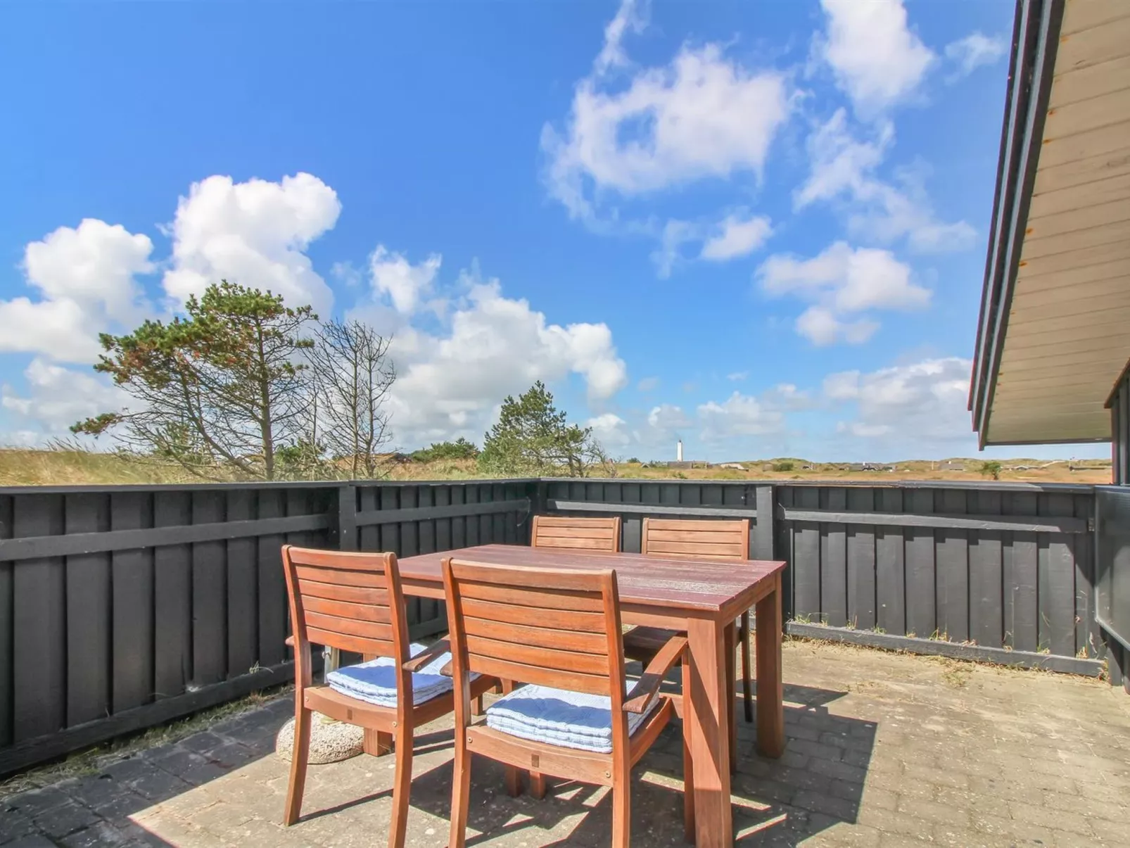 "Edyta" - 400m from the sea-Buiten