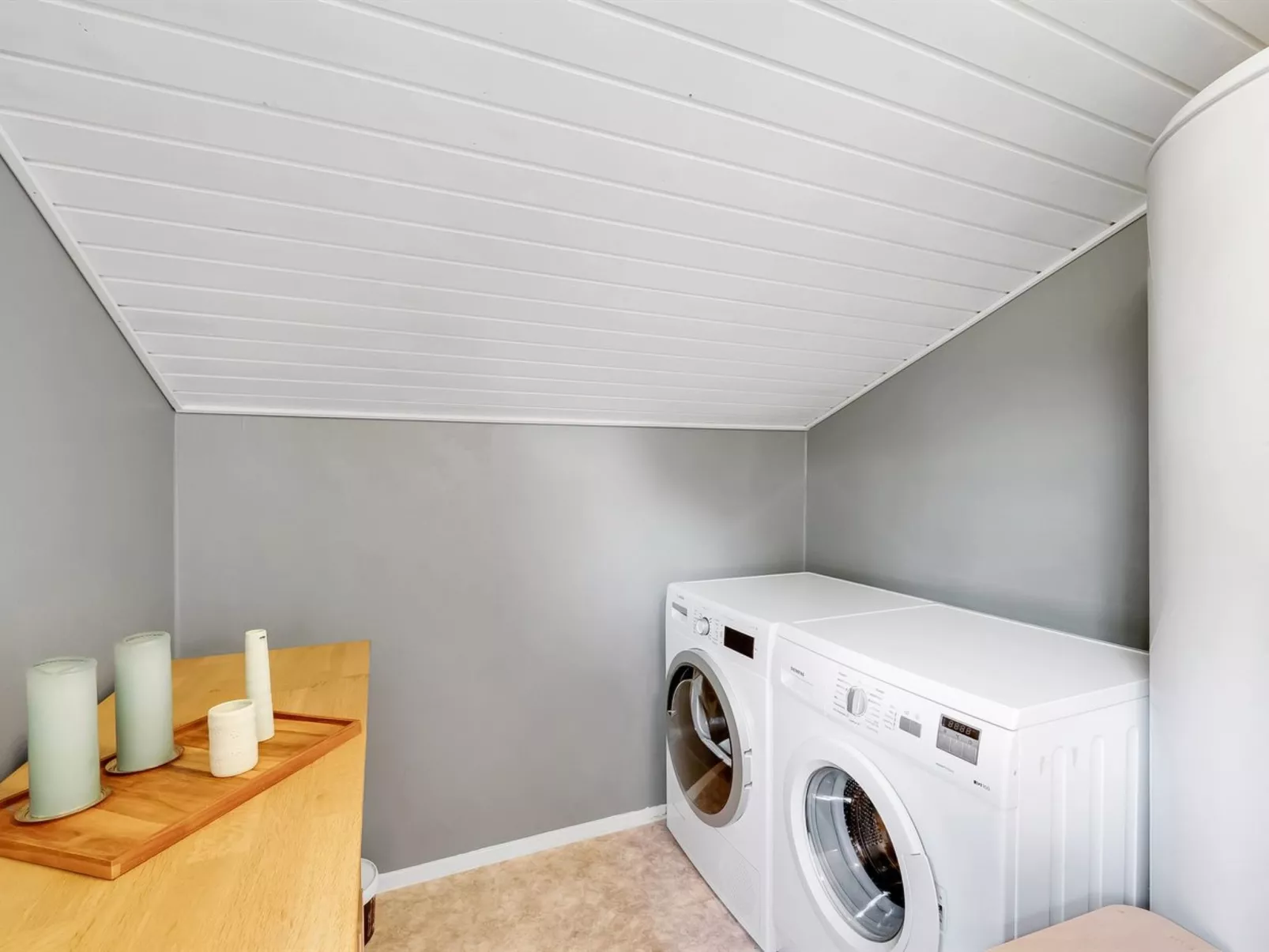 "Embla" - 500m to the fjord-Binnen