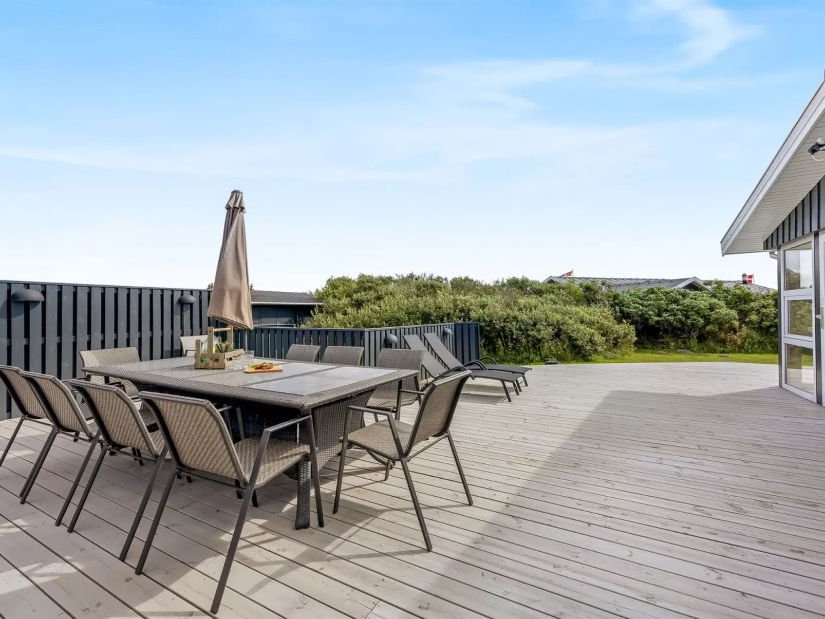 "Cvetan" - 200m from the sea-Buiten