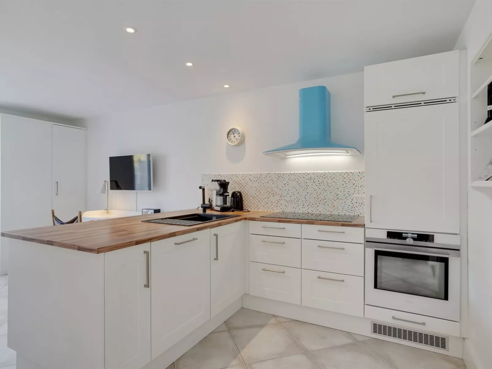 "Lenke" - 100m from the sea-Binnen