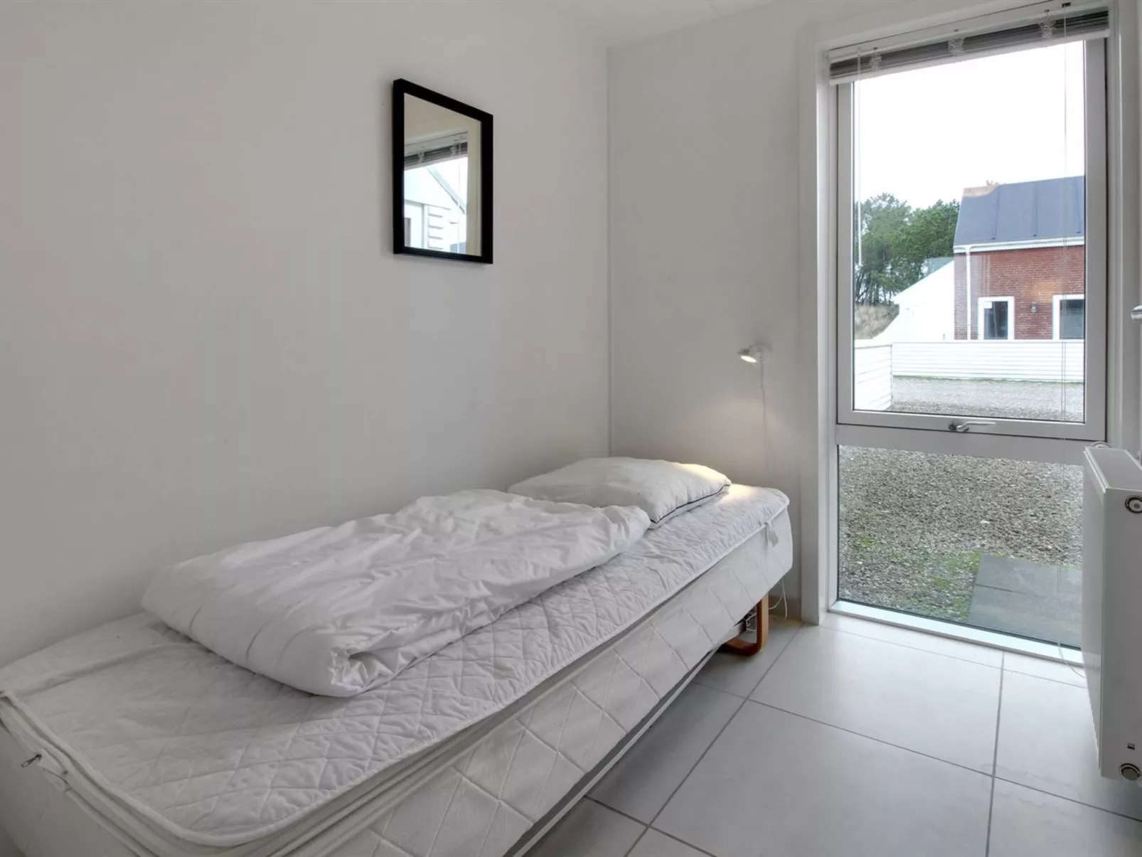 "Ennike" - 2.3km from the sea - Binnen