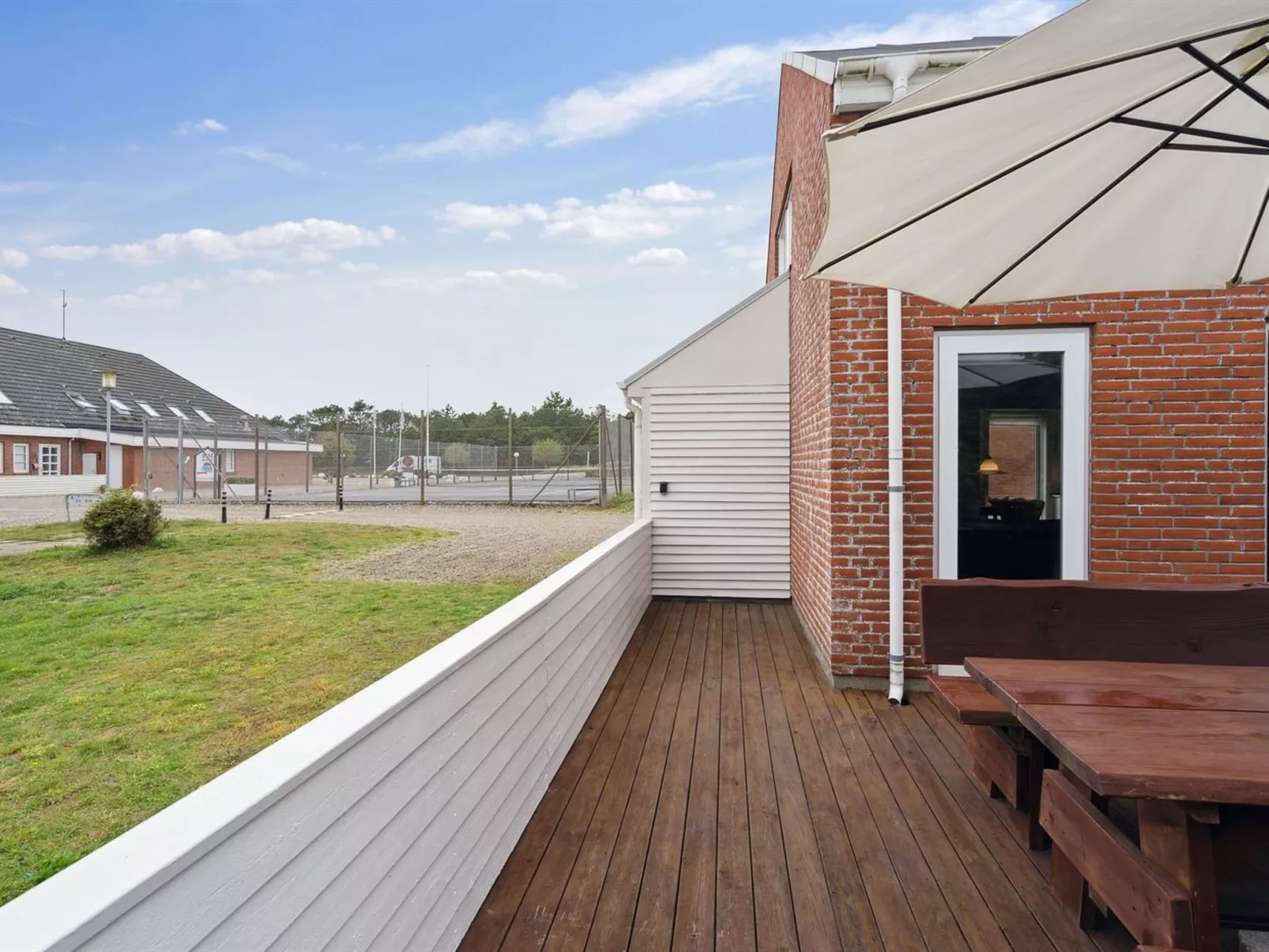 "Edly" - 2.3km from the sea-Buiten