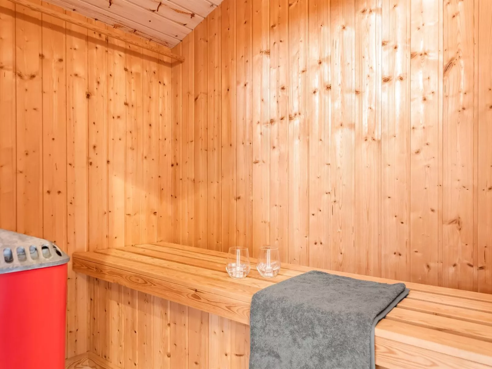 "Dolma" - 75m from the sea-Binnen