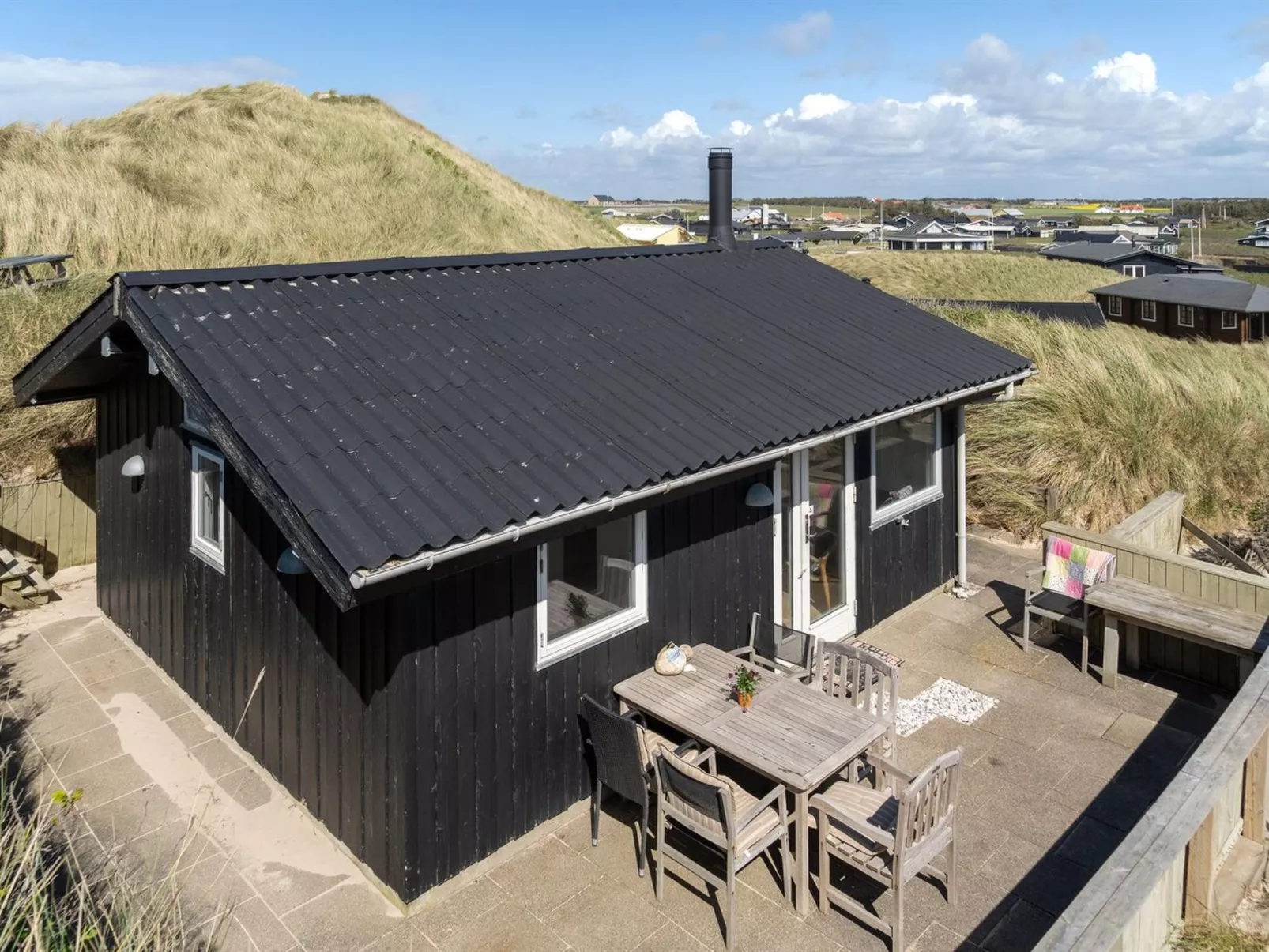 "Abbie" - 10m from the sea-Buiten