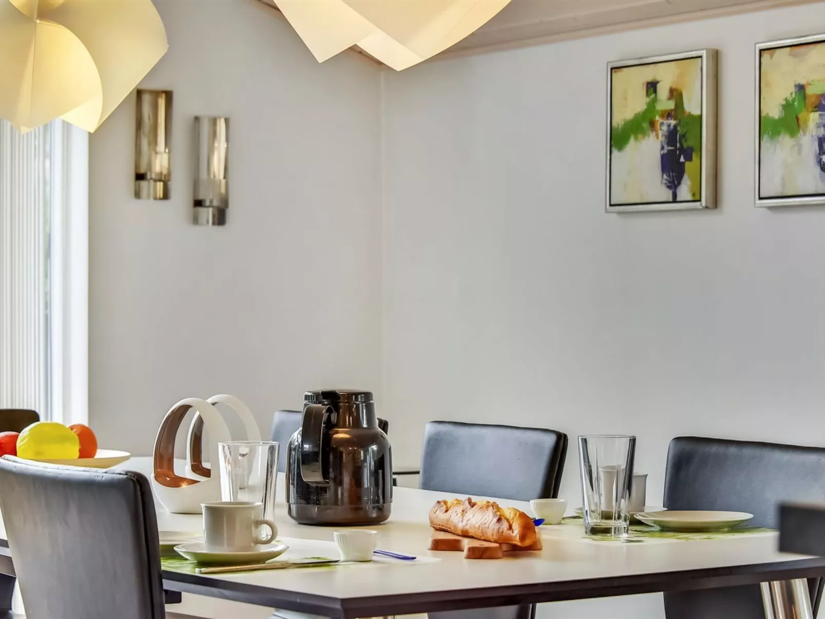 "Lav" - 3.8km from the sea-Binnen