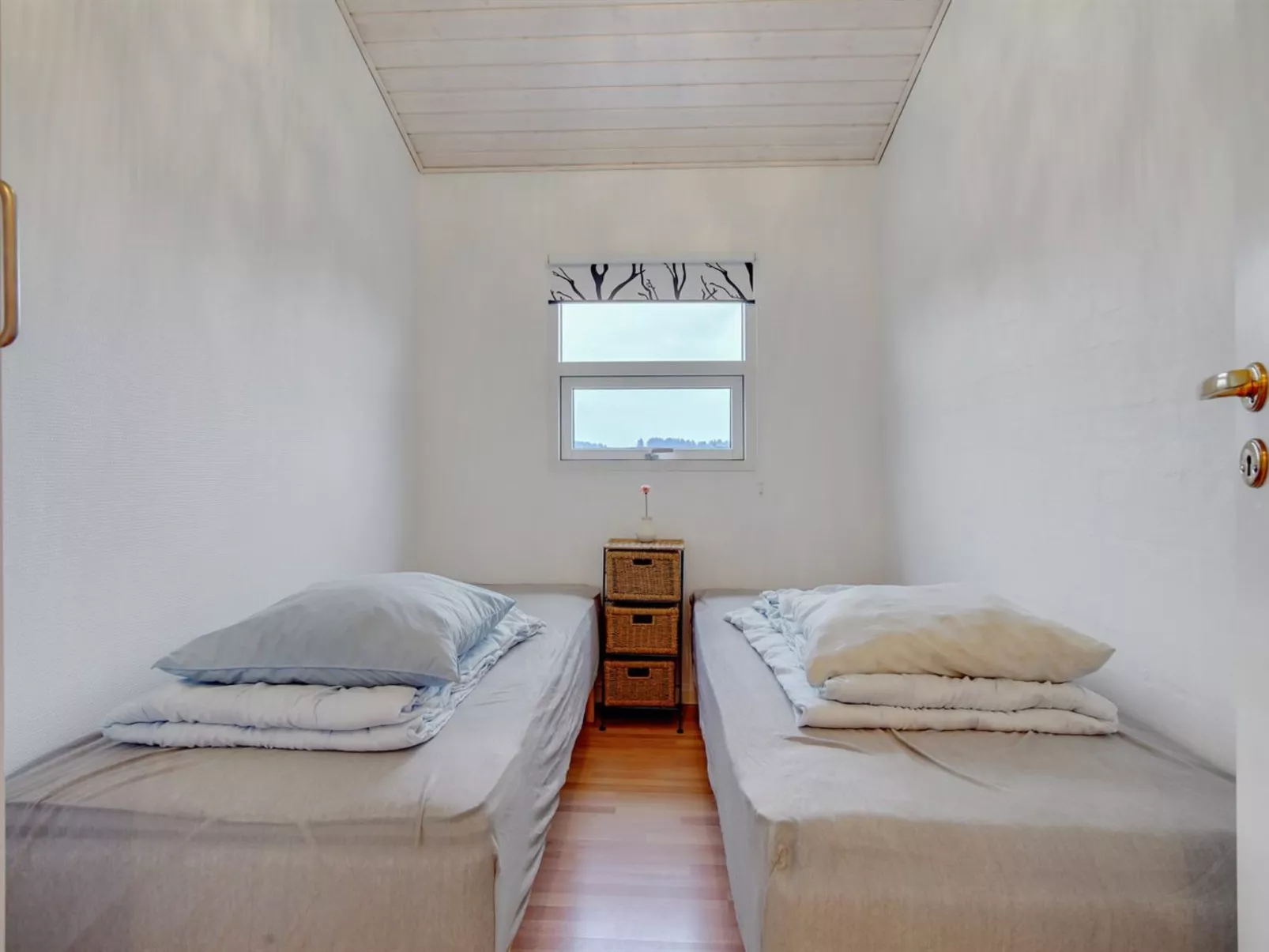 "Clarissa" - 300m from the sea-Binnen