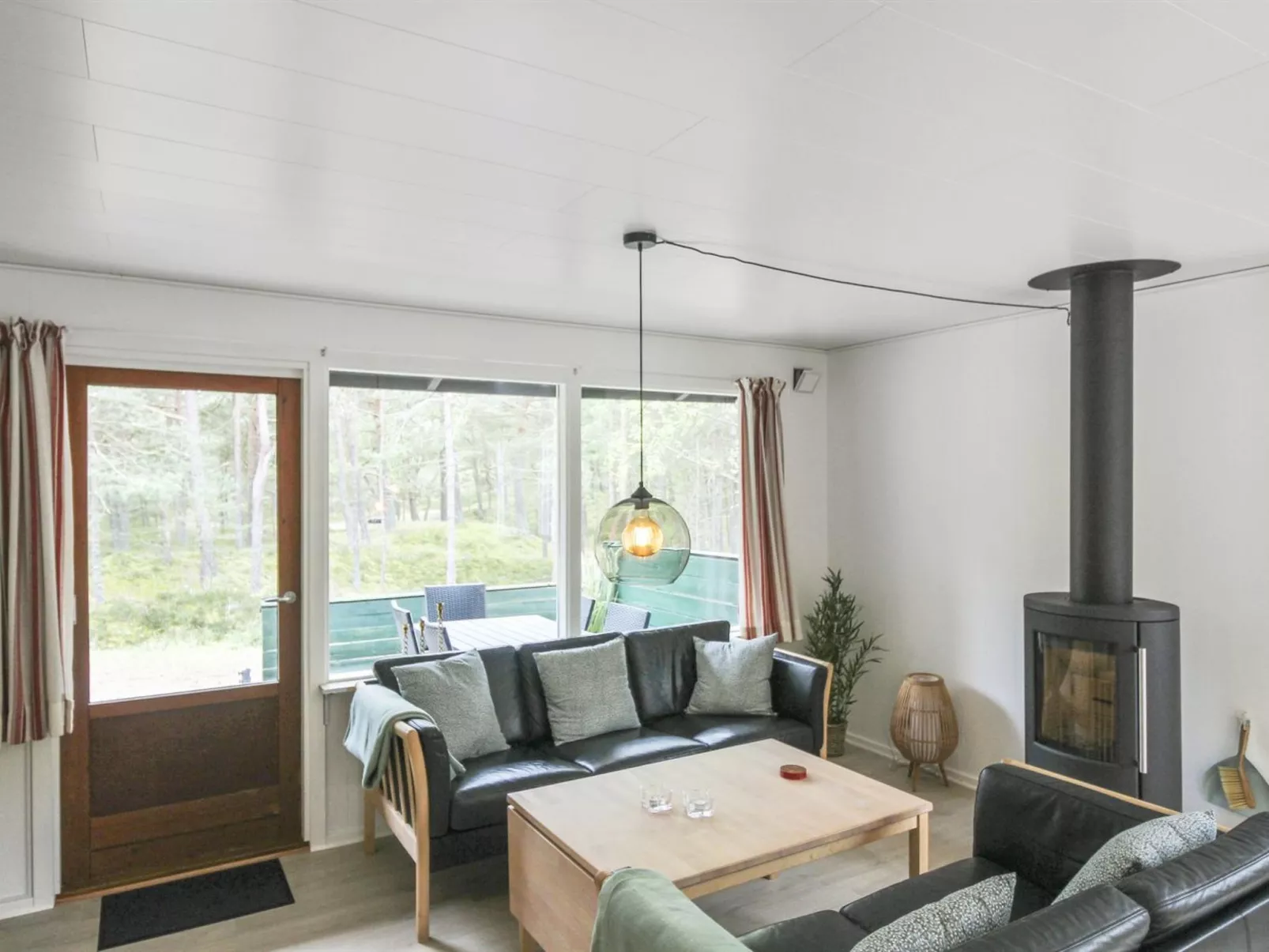 "Michel" - 300m from the sea-Binnen