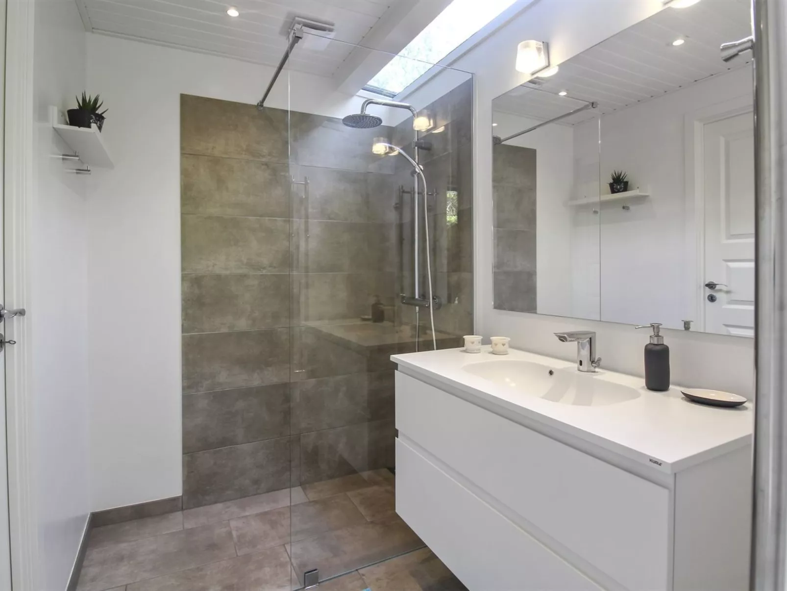 "Tume" - 200m from the sea-Binnen