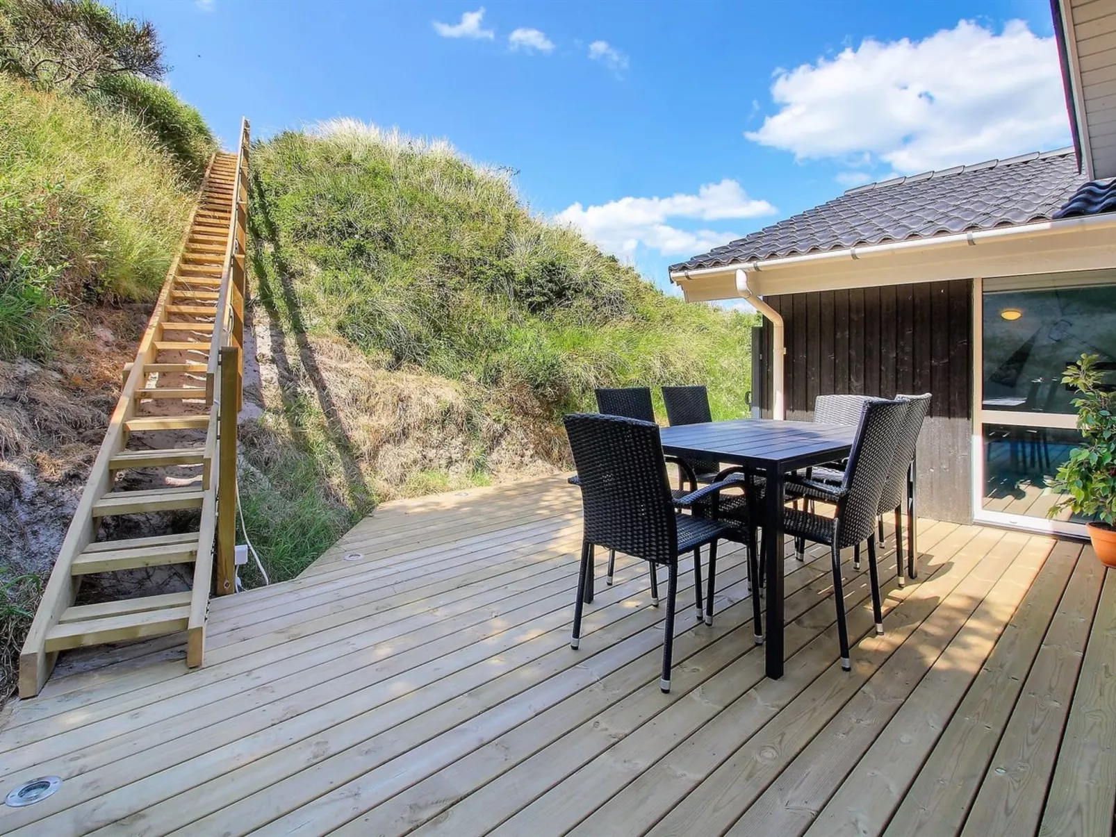 "Sirka" - 200m from the sea-Buiten