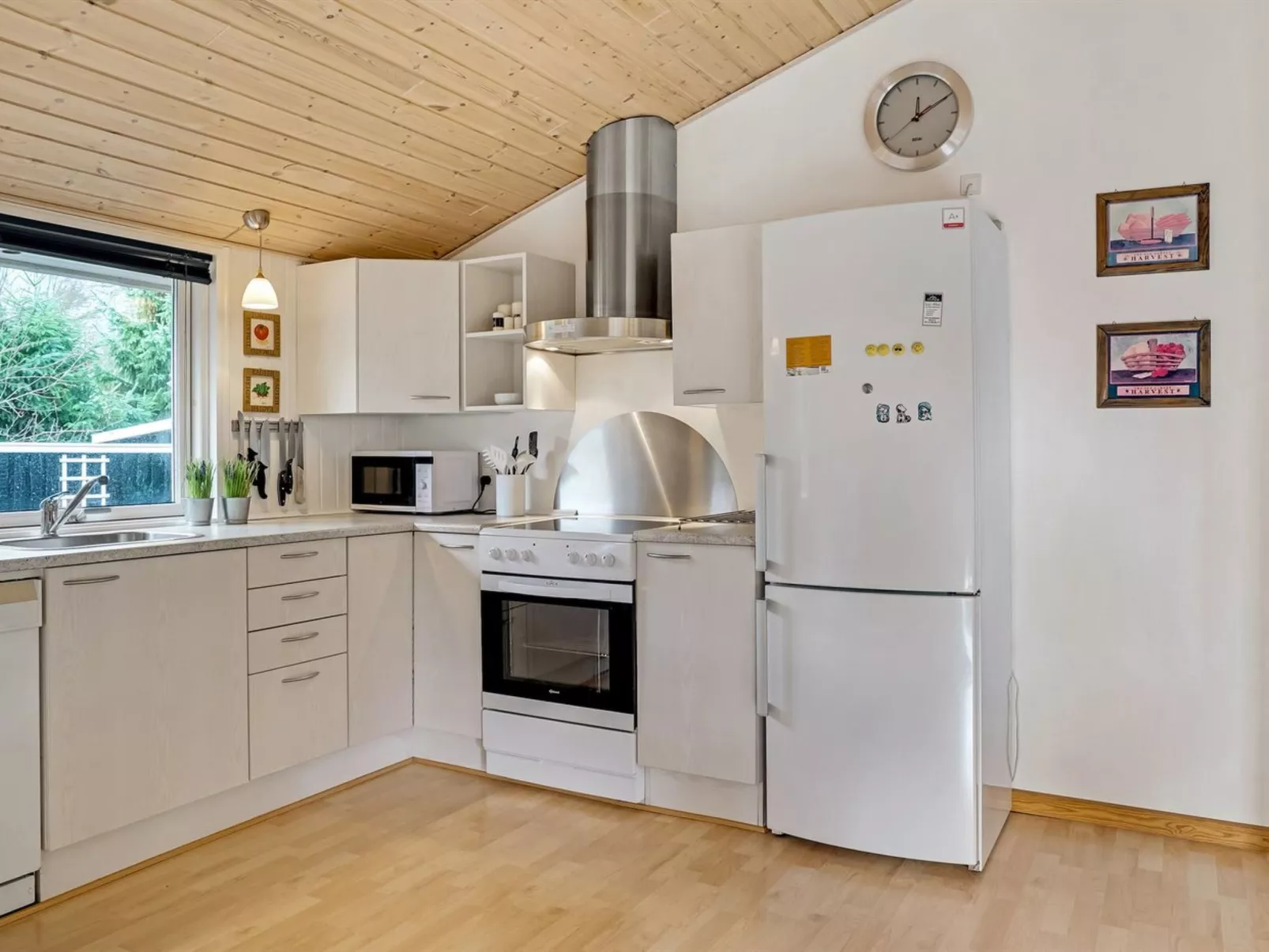 "Eli" - 1.4km from the sea-Binnen