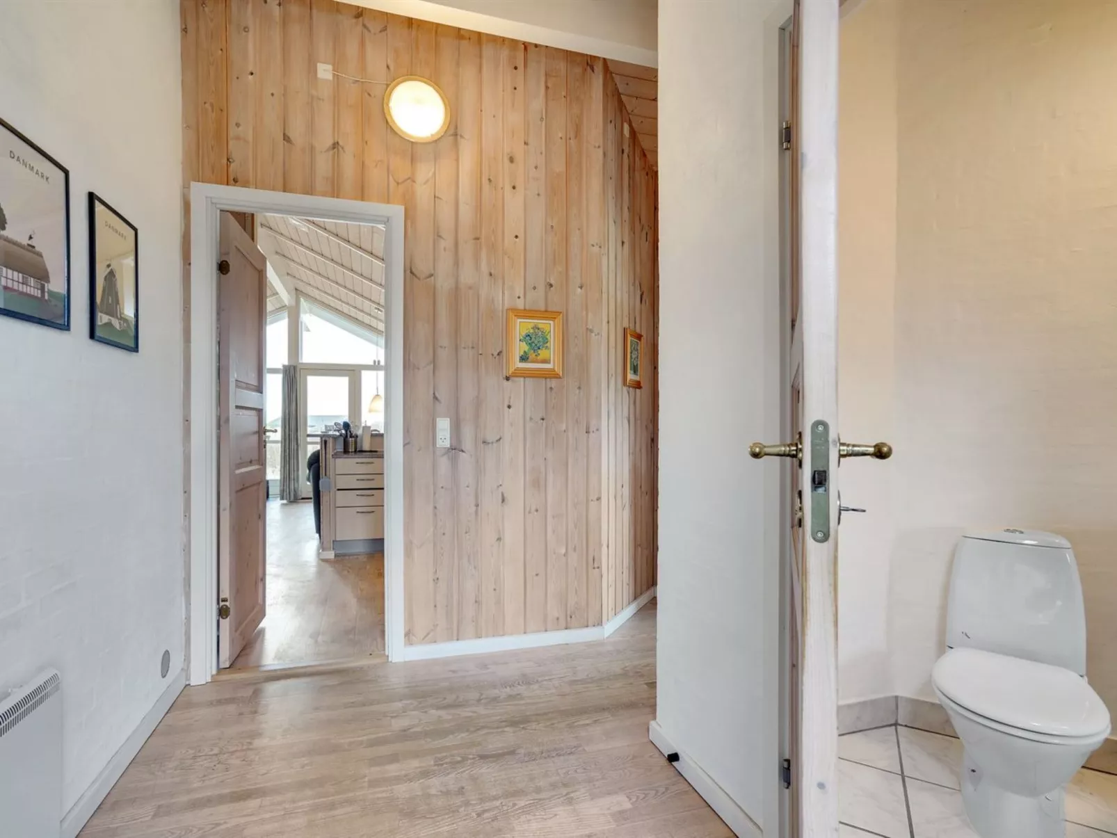 "Patrick" - 300m from the sea-Binnen